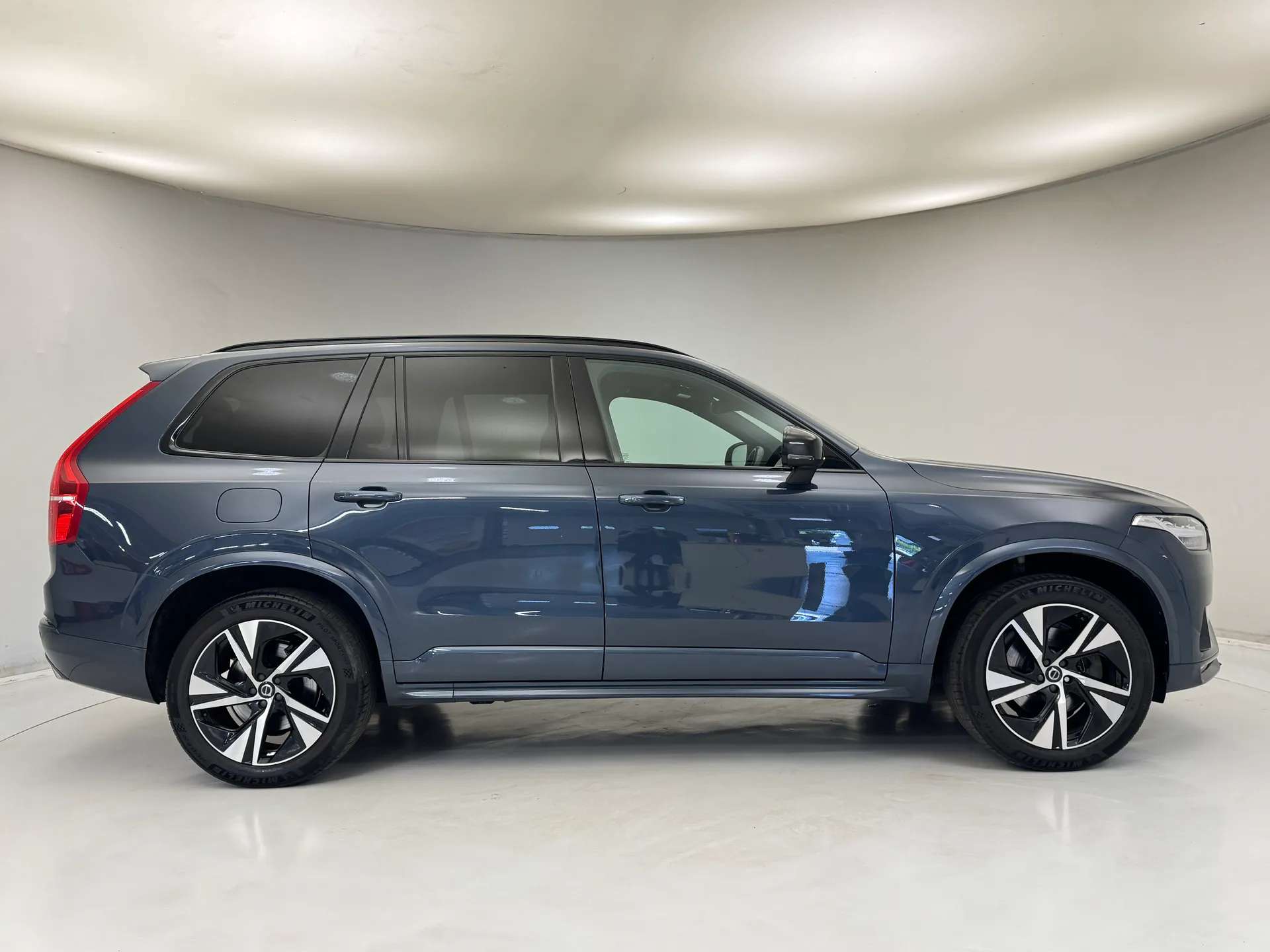 2022 VOLVO XC90 2022 VOLVO XC90