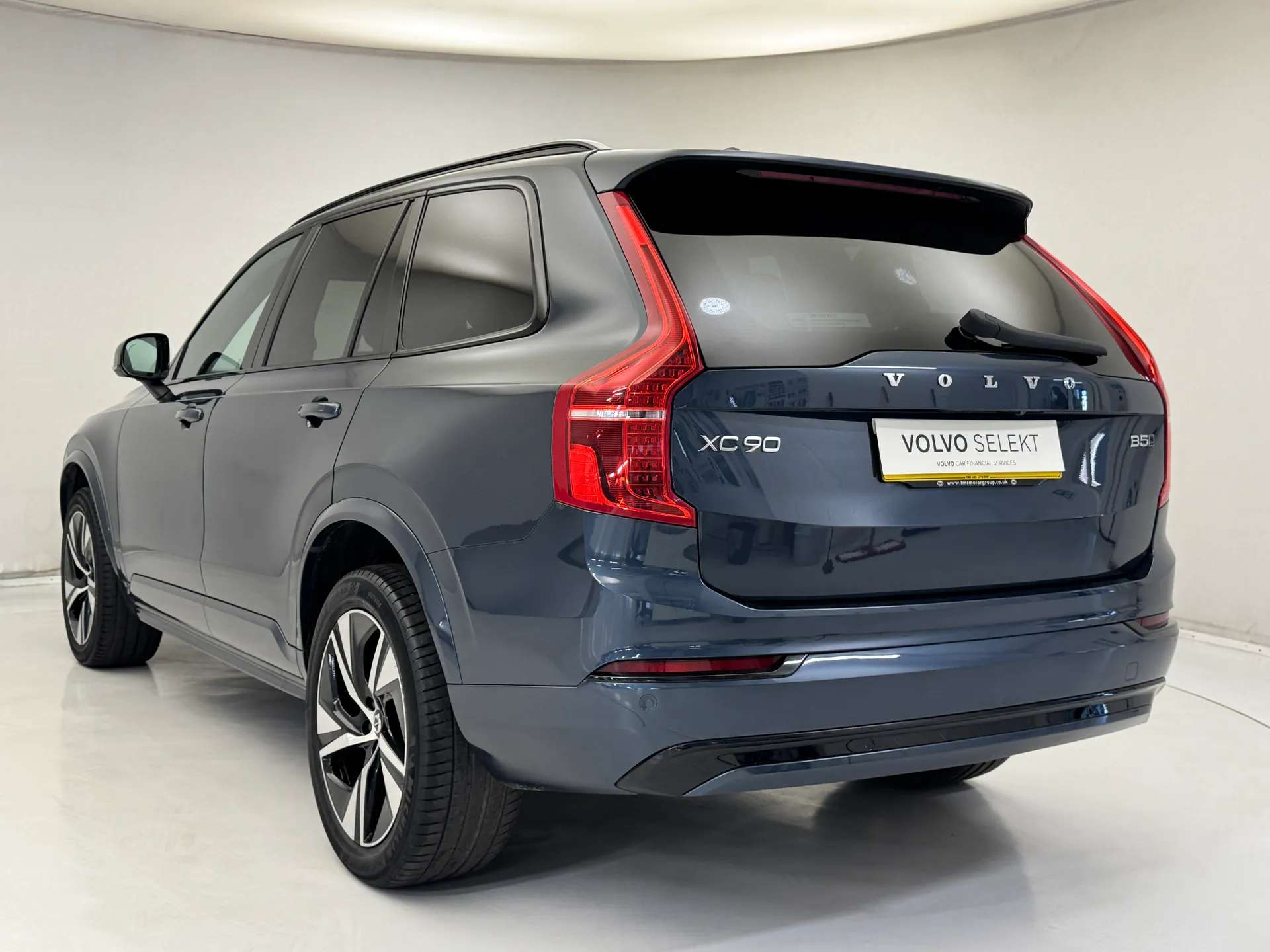 2022 VOLVO XC90 2022 VOLVO XC90