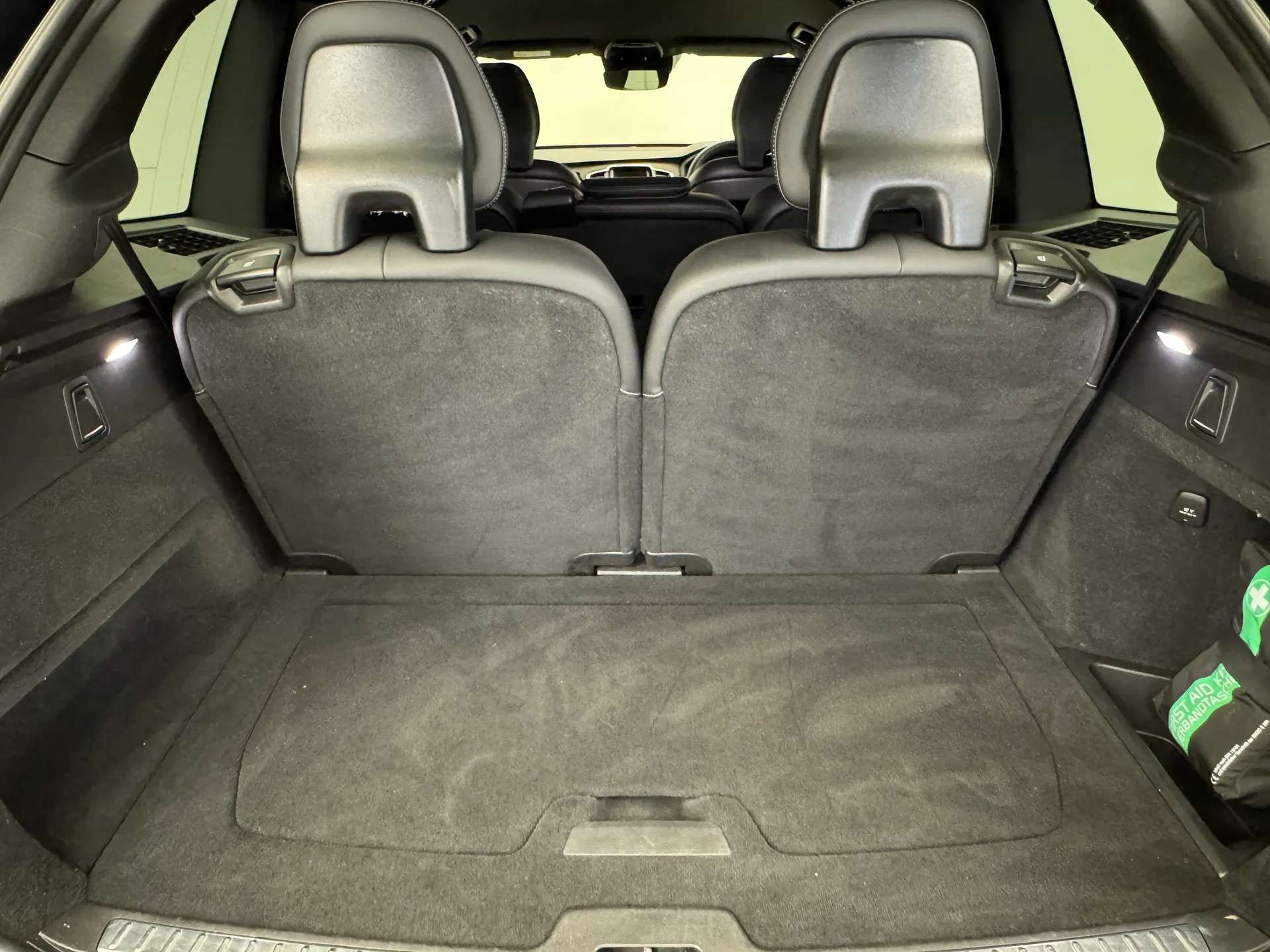 2022 VOLVO XC90 2022 VOLVO XC90