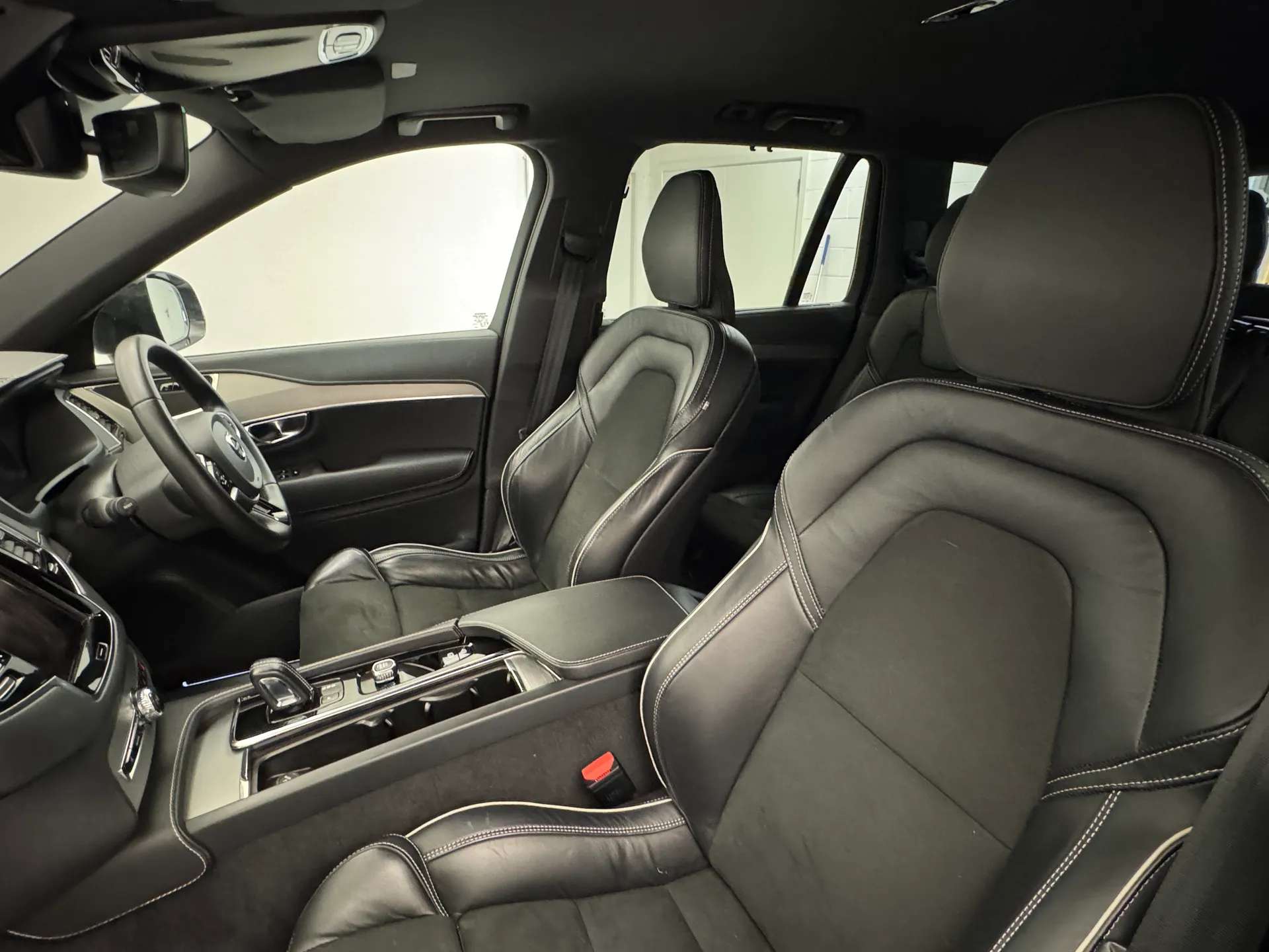 2022 VOLVO XC90 2022 VOLVO XC90