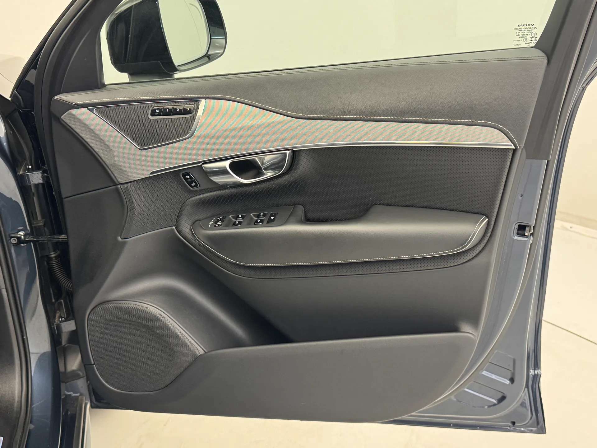 2022 VOLVO XC90 2022 VOLVO XC90