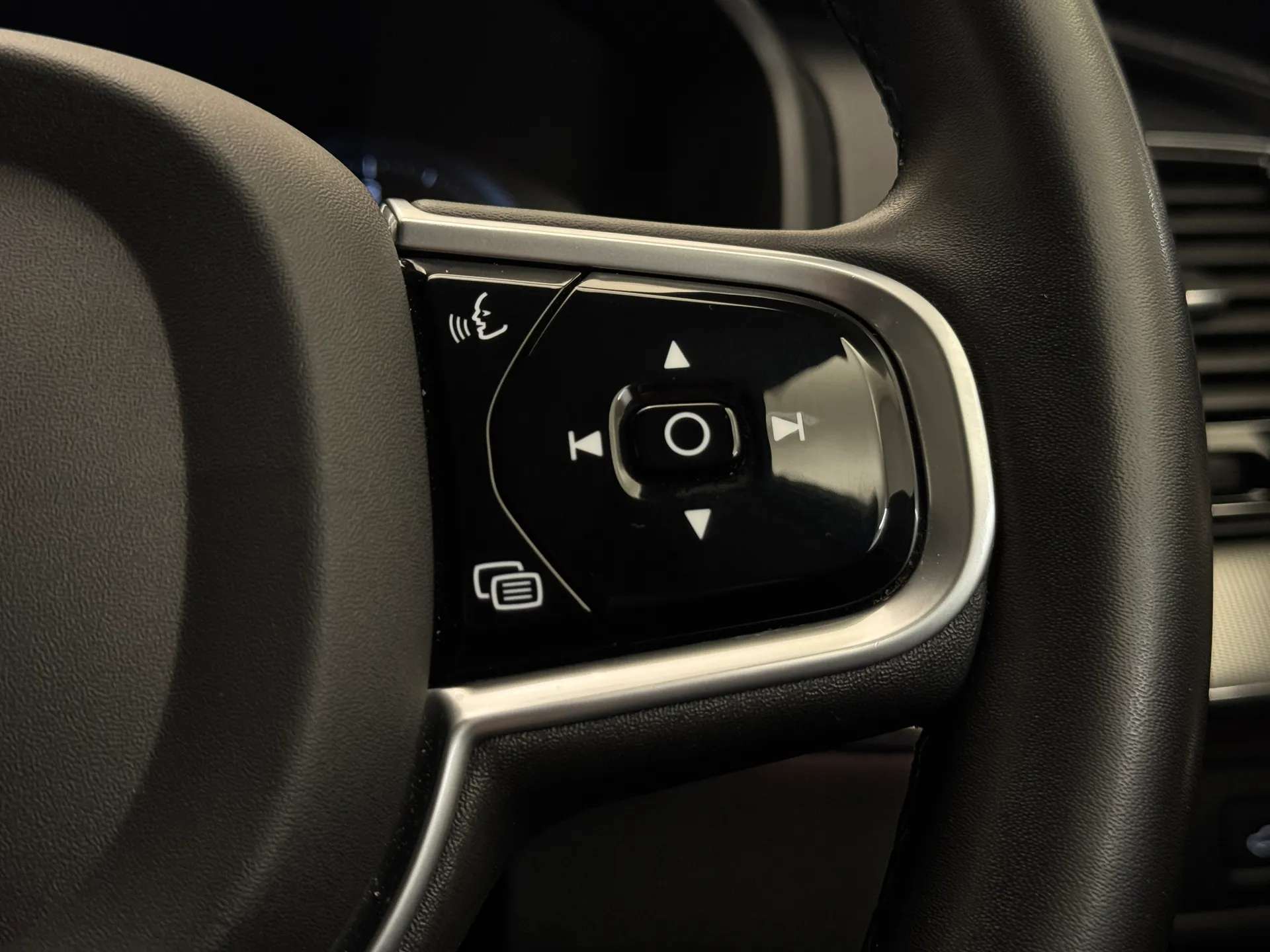 2022 VOLVO XC90 2022 VOLVO XC90