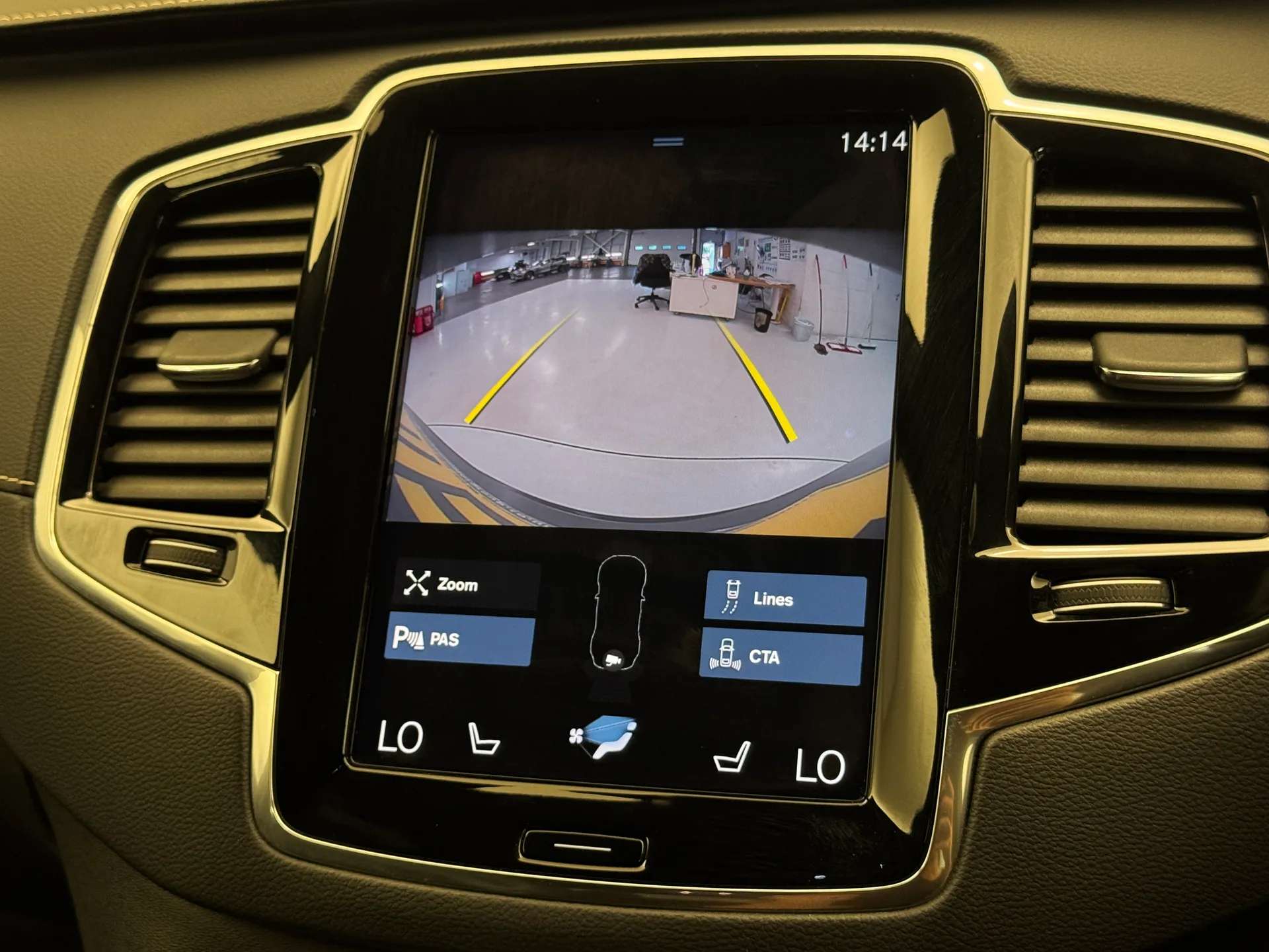 2022 VOLVO XC90 2022 VOLVO XC90
