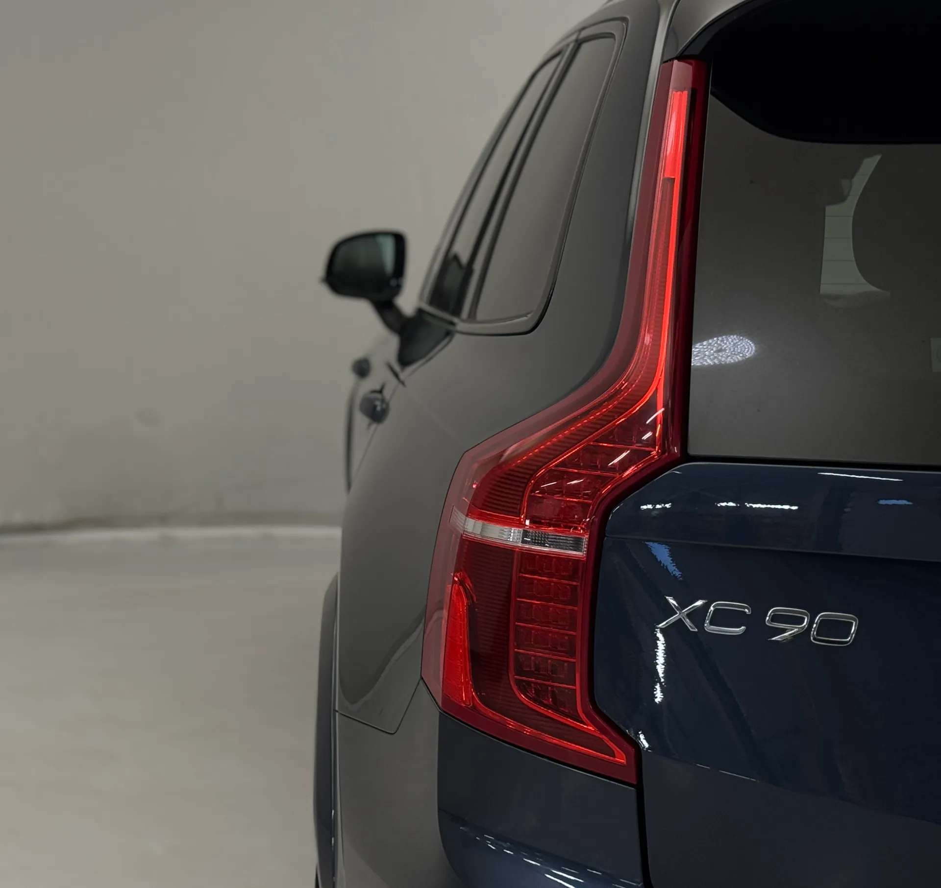 2022 VOLVO XC90 2022 VOLVO XC90