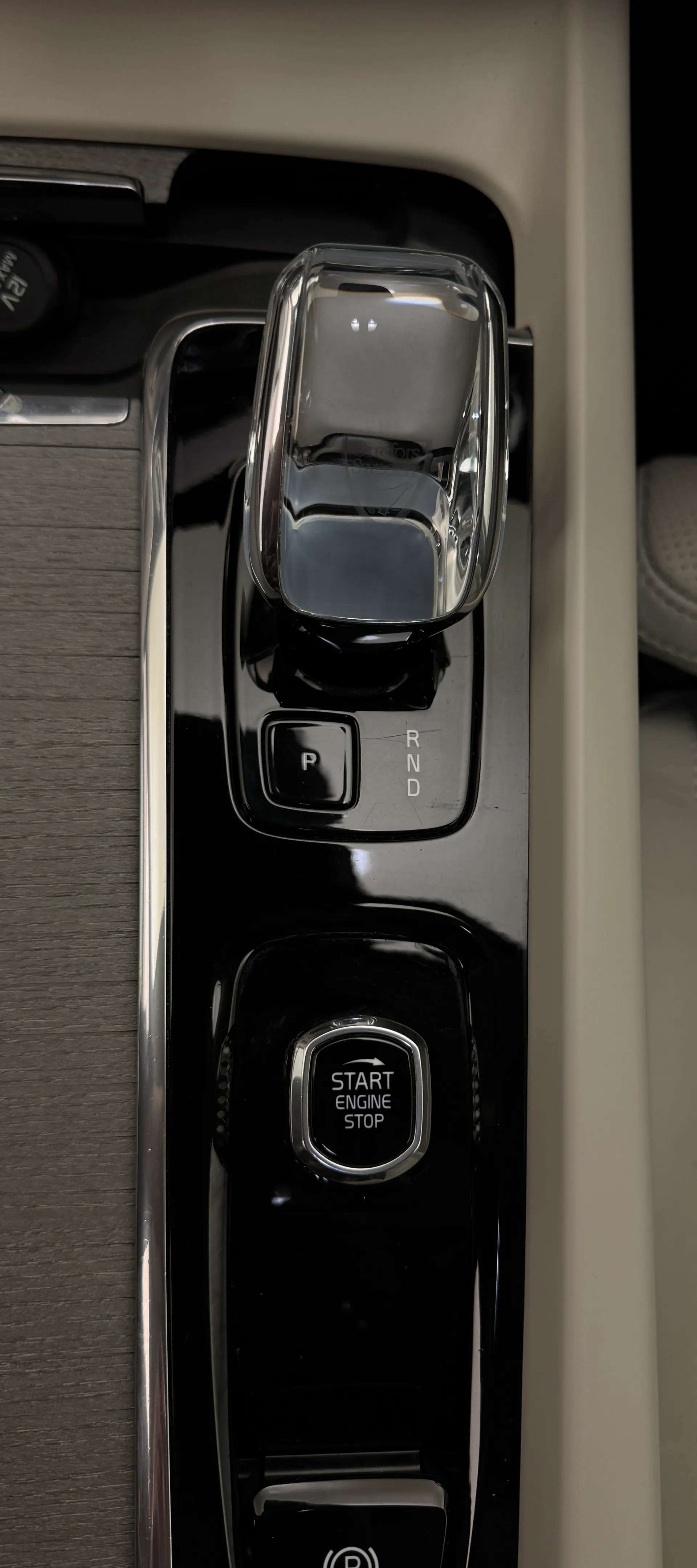 2023 VOLVO XC60 2023 VOLVO XC60