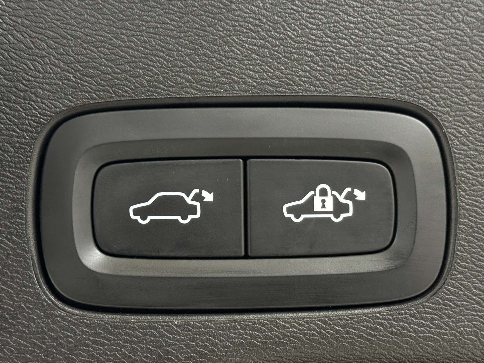 2021 VOLVO XC60 2021 VOLVO XC60