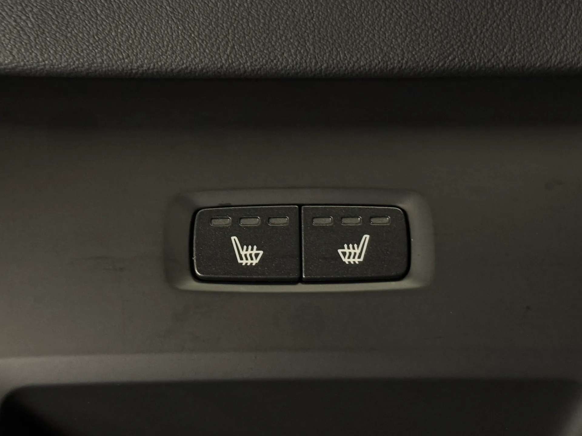 2021 VOLVO XC60 2021 VOLVO XC60