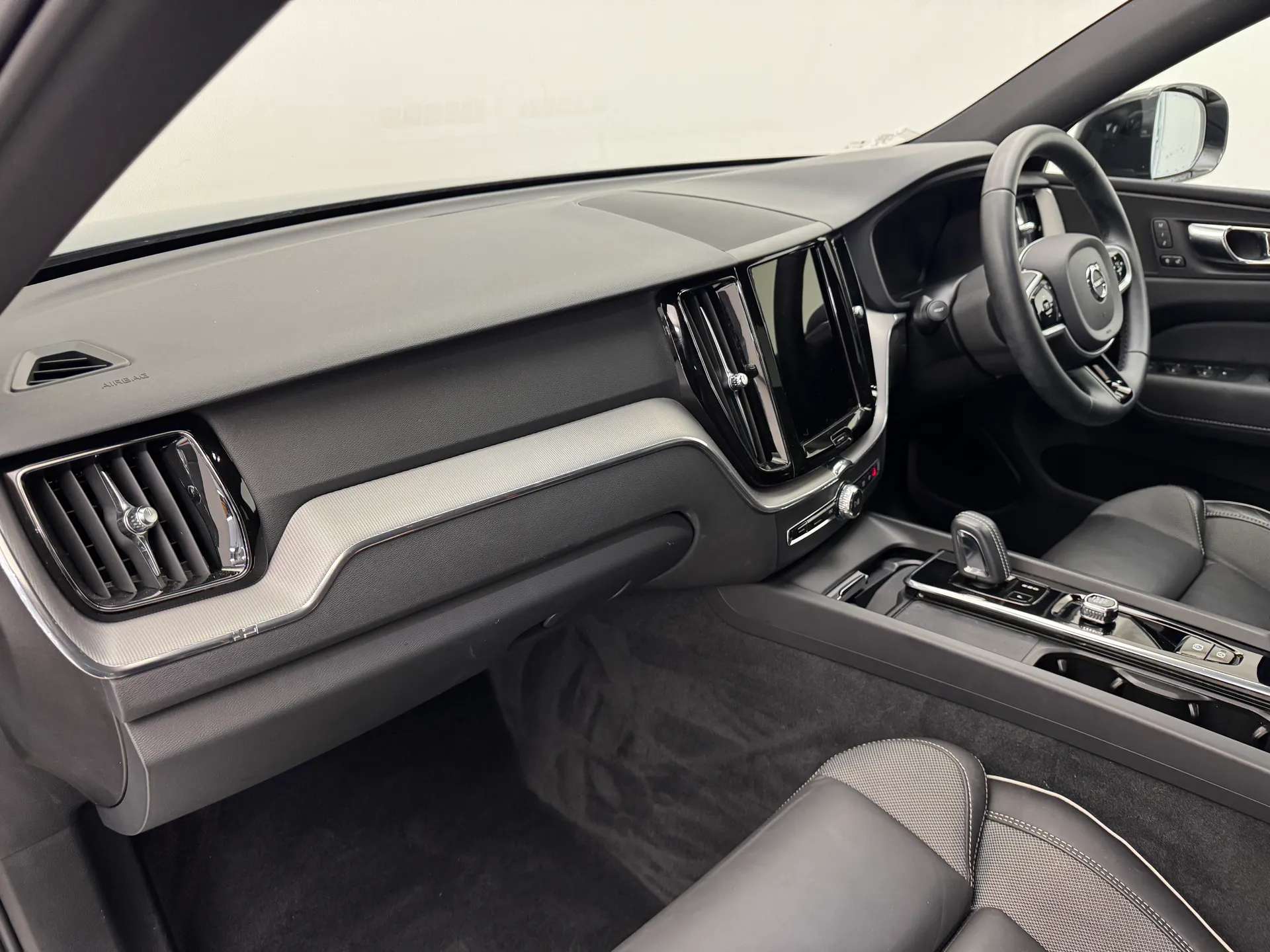 2021 VOLVO XC60 2021 VOLVO XC60