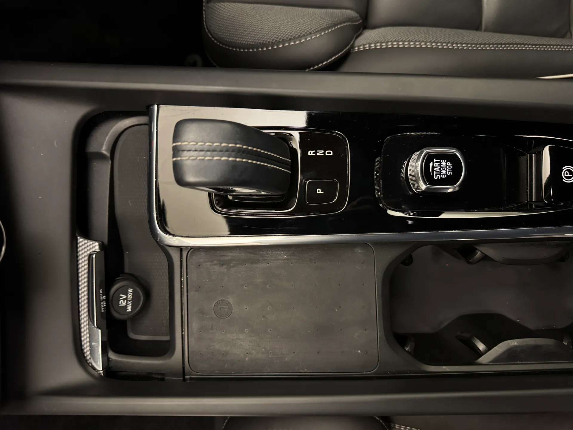 2021 VOLVO XC60 2021 VOLVO XC60