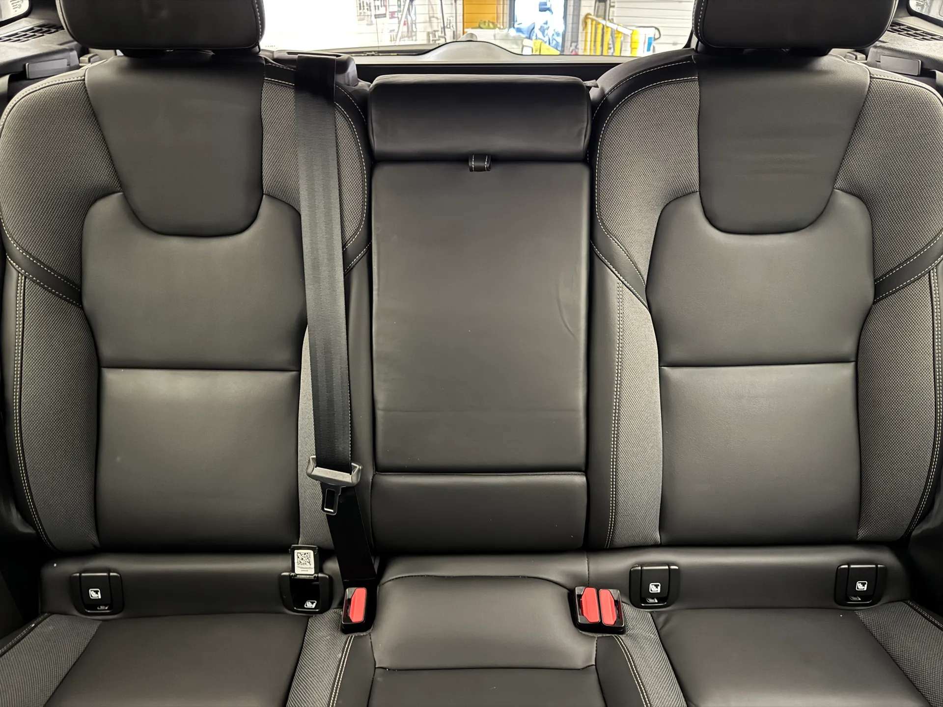 2021 VOLVO XC60 2021 VOLVO XC60