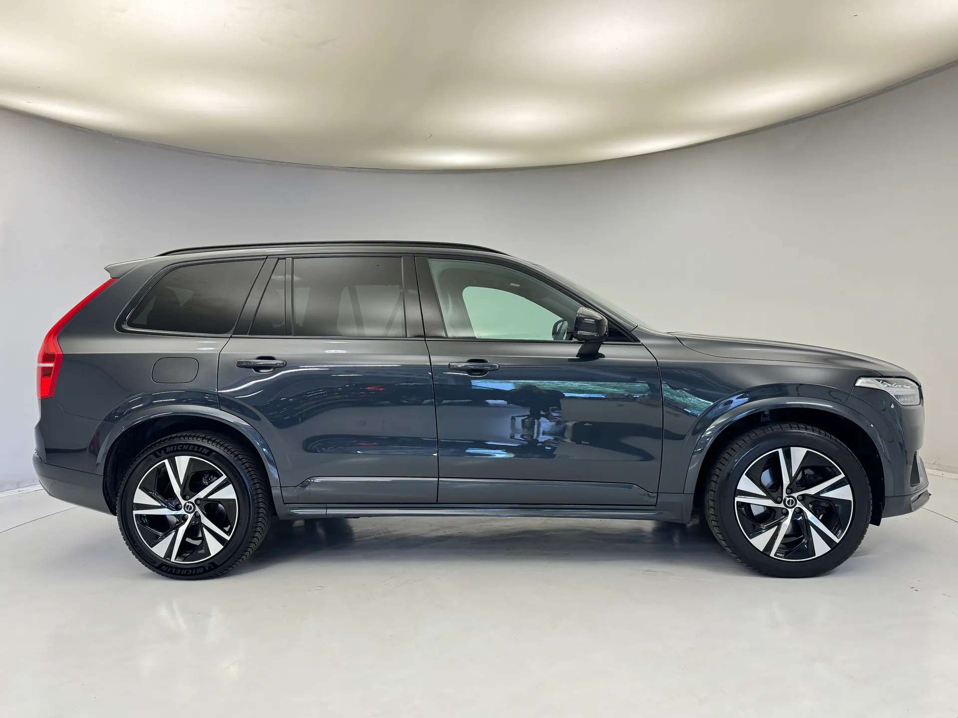 2022 VOLVO XC90 2022 VOLVO XC90