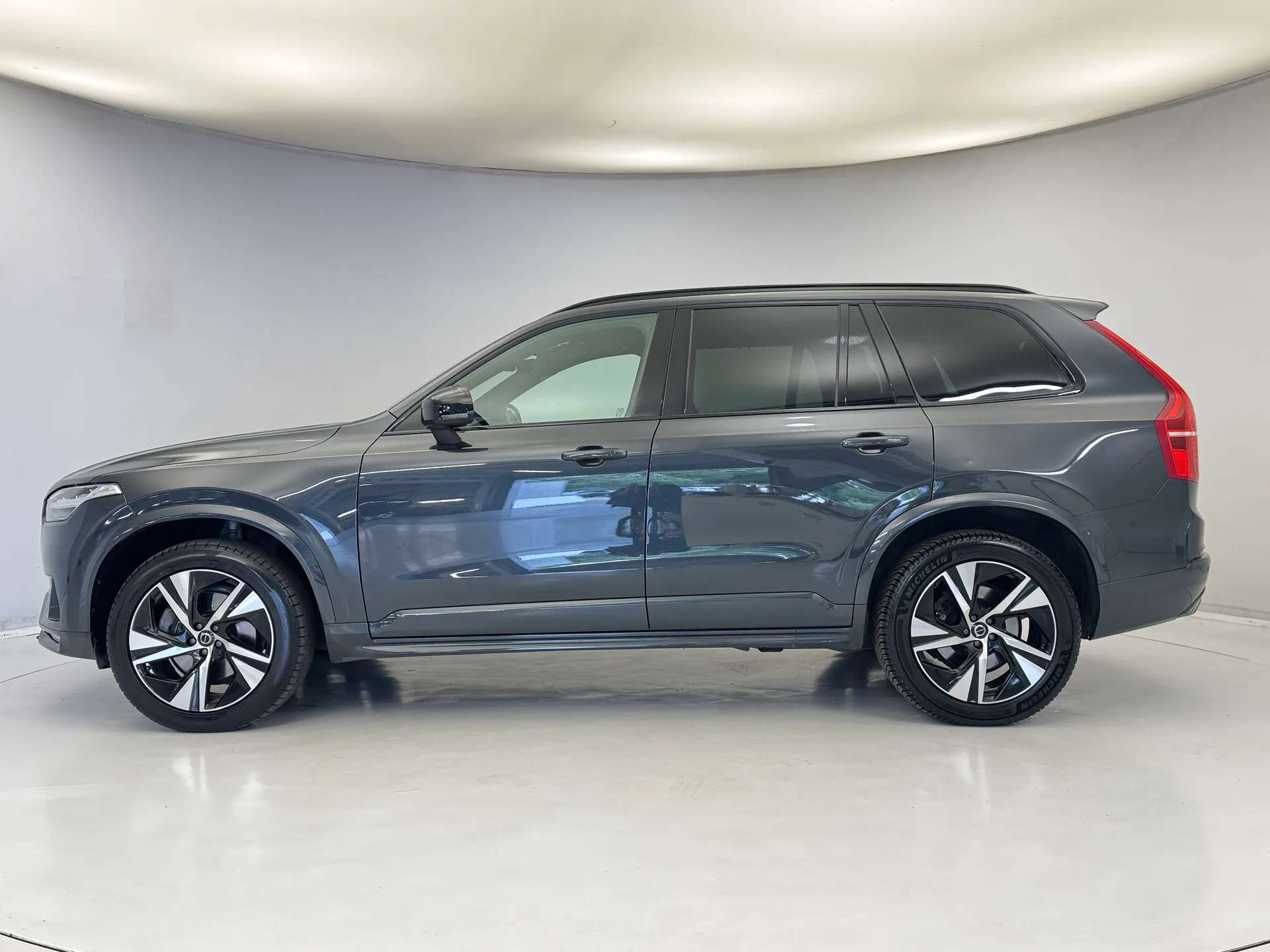 2022 VOLVO XC90 2022 VOLVO XC90