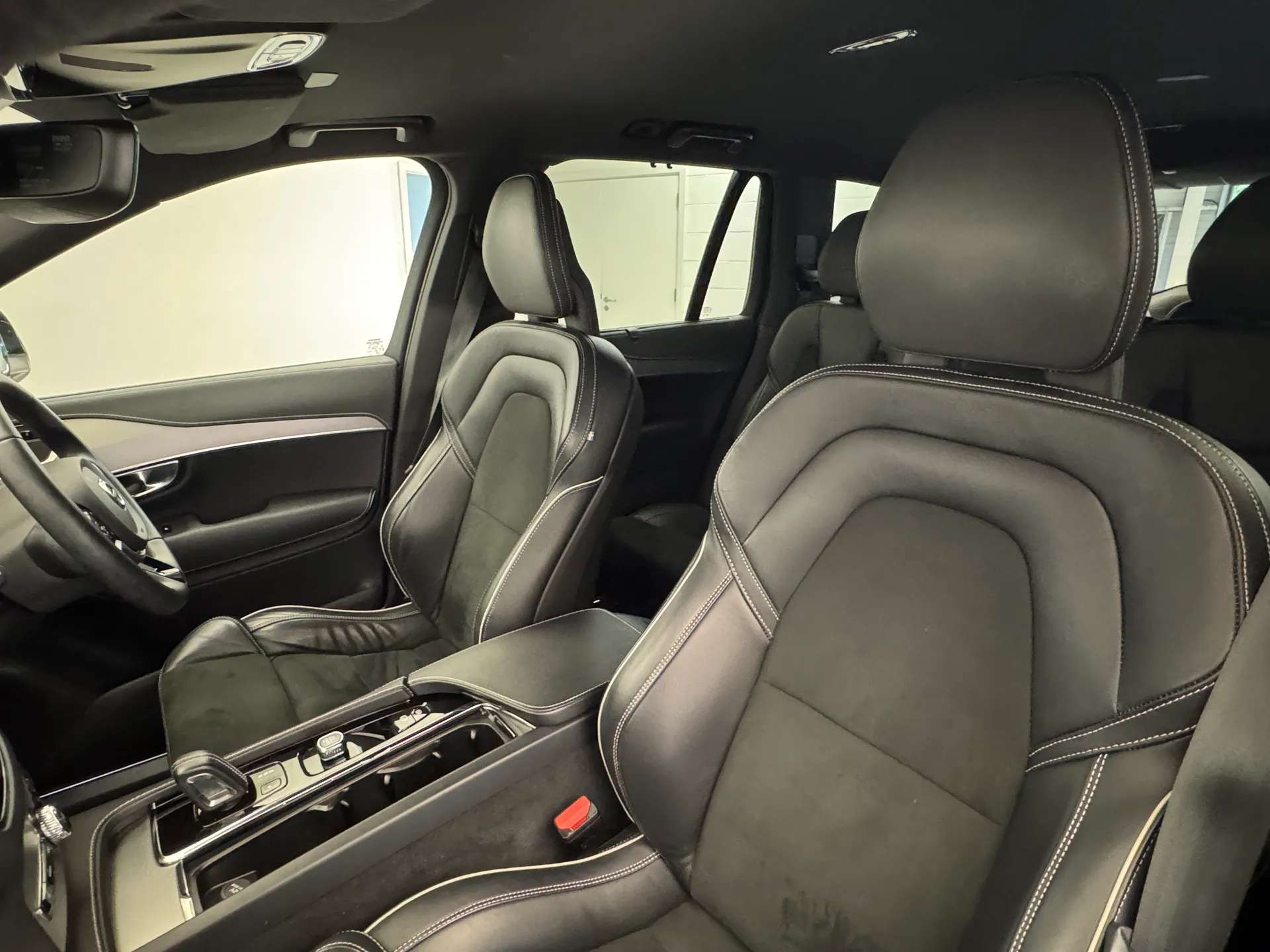 2022 VOLVO XC90 2022 VOLVO XC90