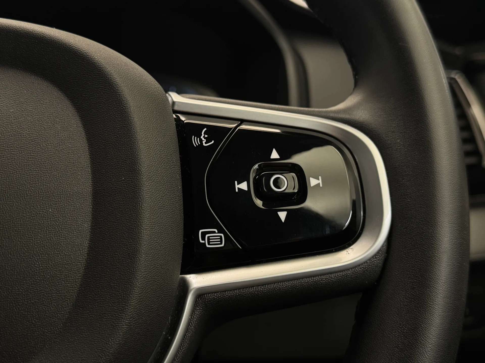2022 VOLVO XC90 2022 VOLVO XC90