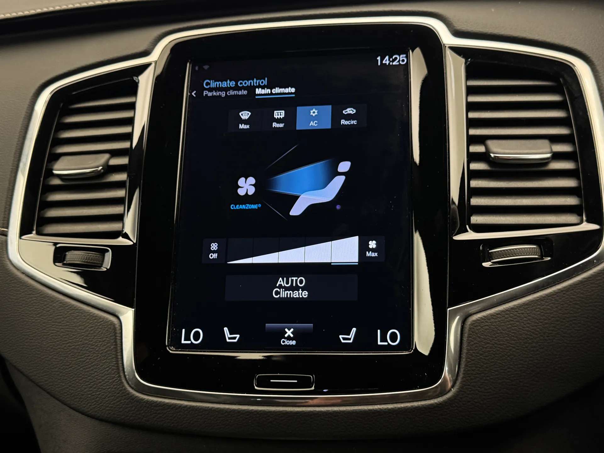 2022 VOLVO XC90 2022 VOLVO XC90