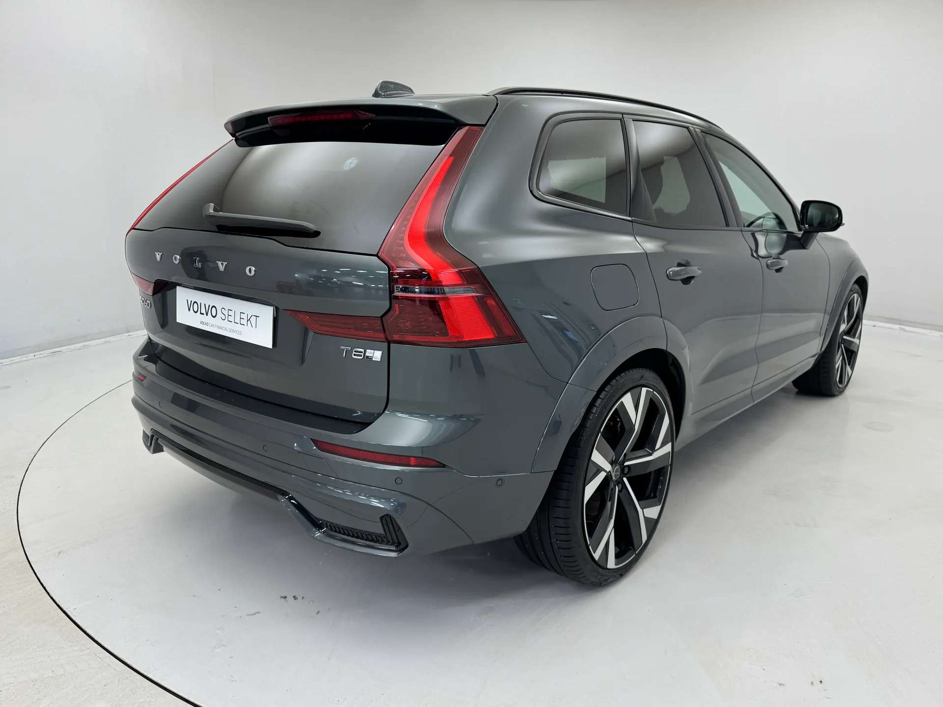 2025 VOLVO XC60 2025 VOLVO XC60