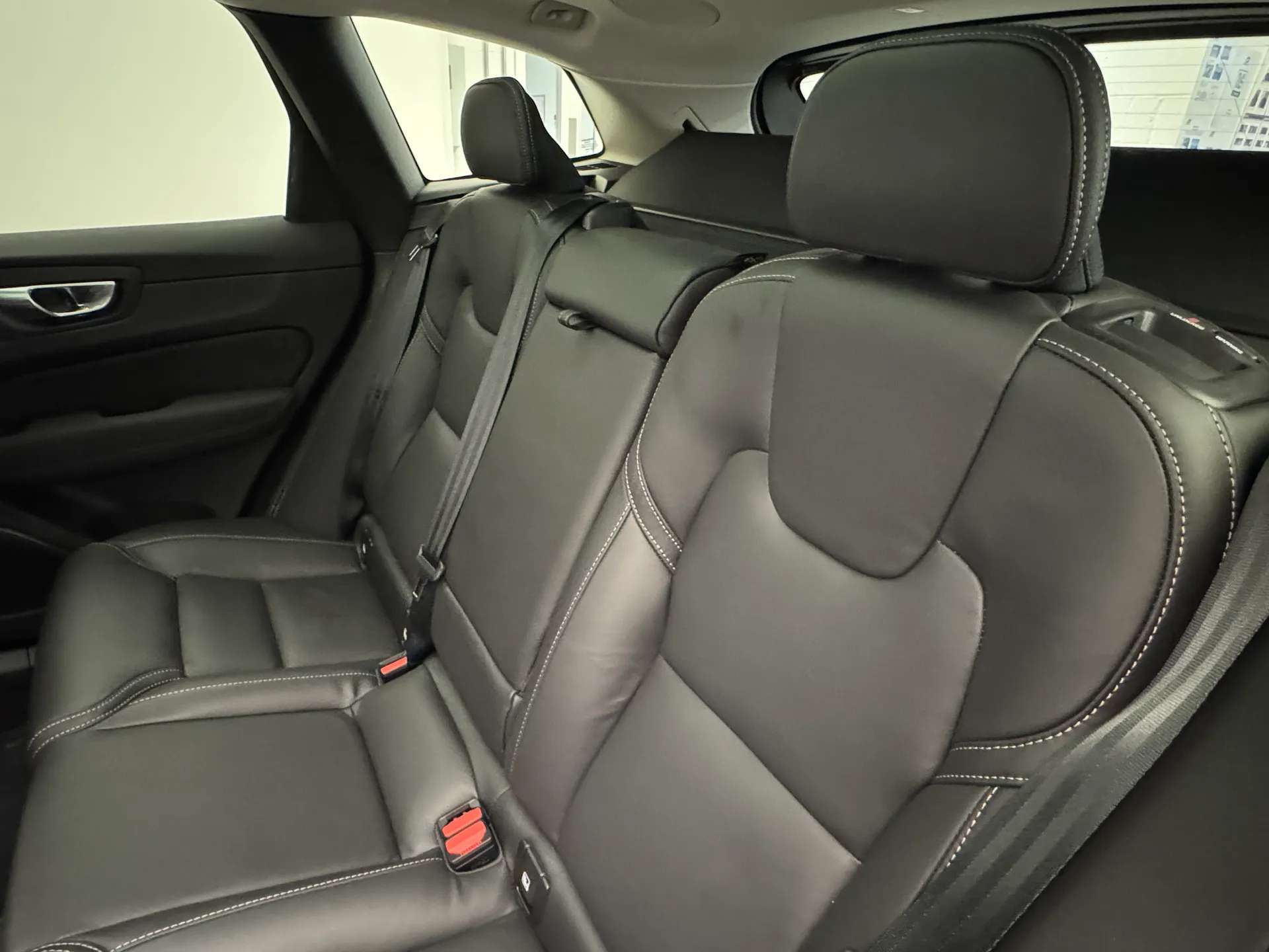 2025 VOLVO XC60 2025 VOLVO XC60