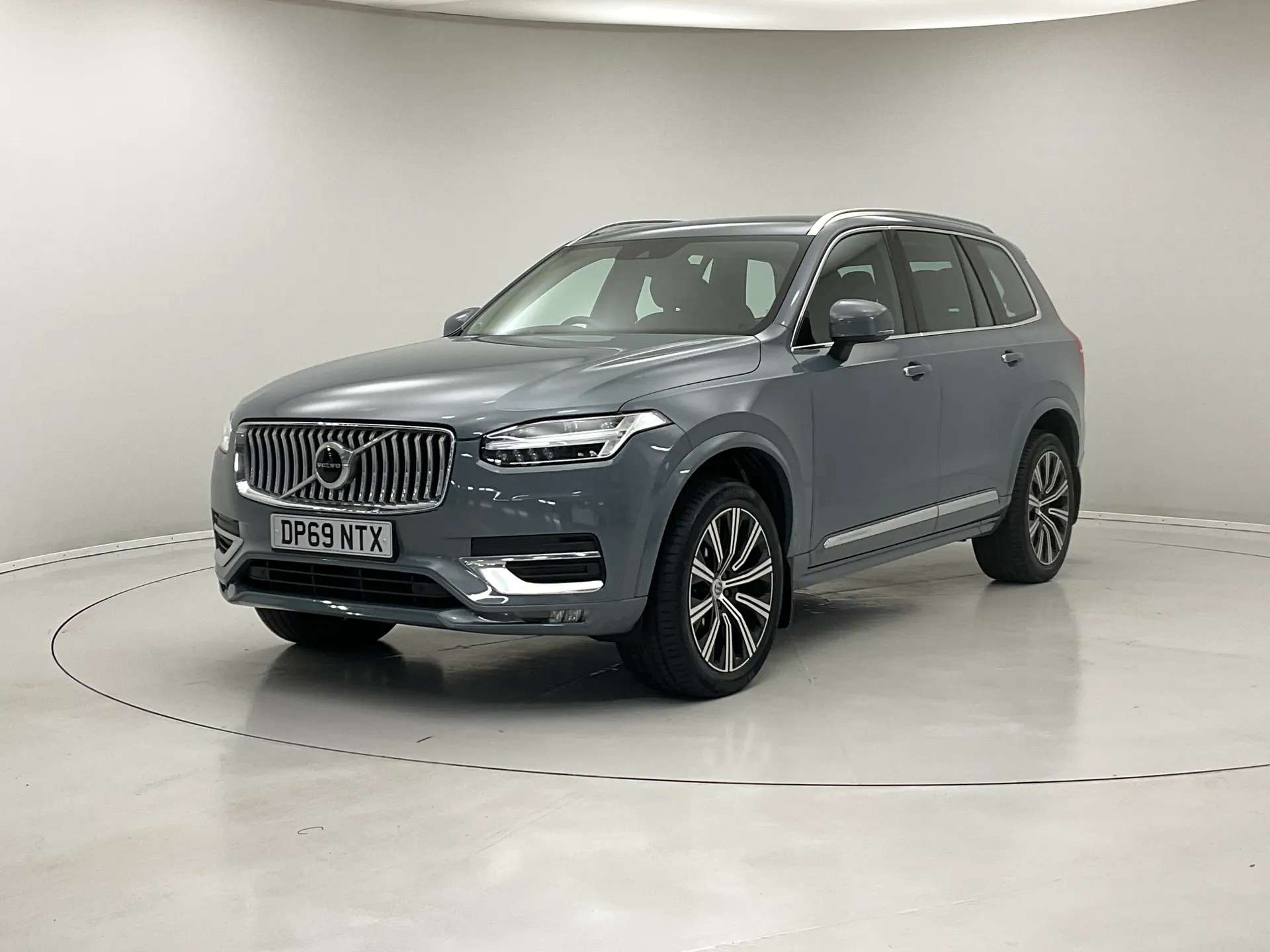 2020 VOLVO XC90 2020 VOLVO XC90