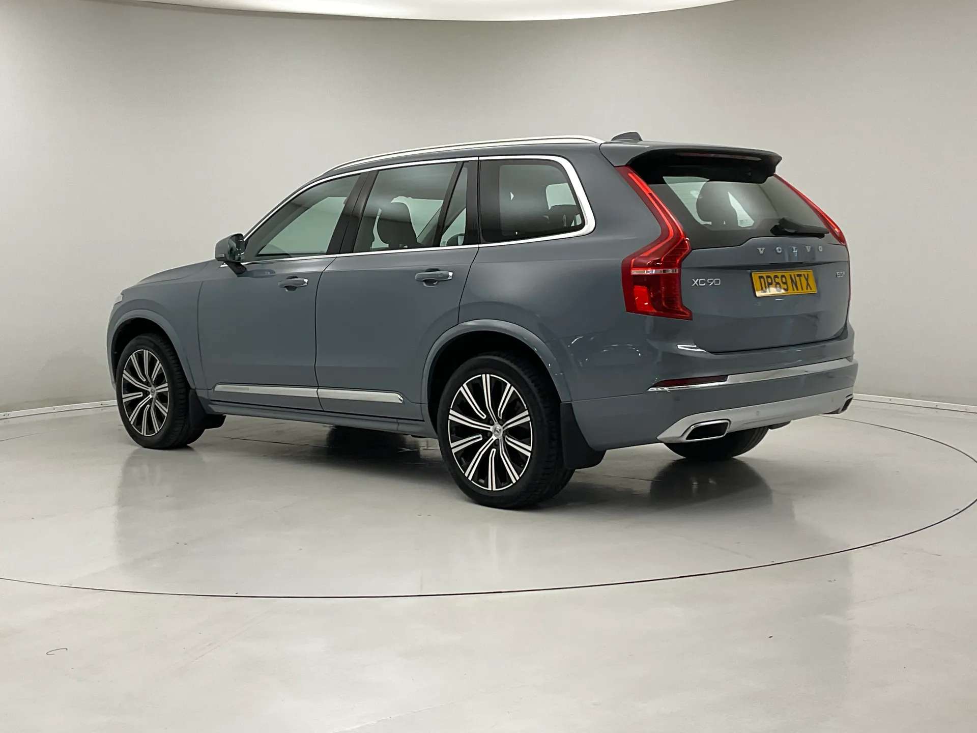 2020 VOLVO XC90 2020 VOLVO XC90