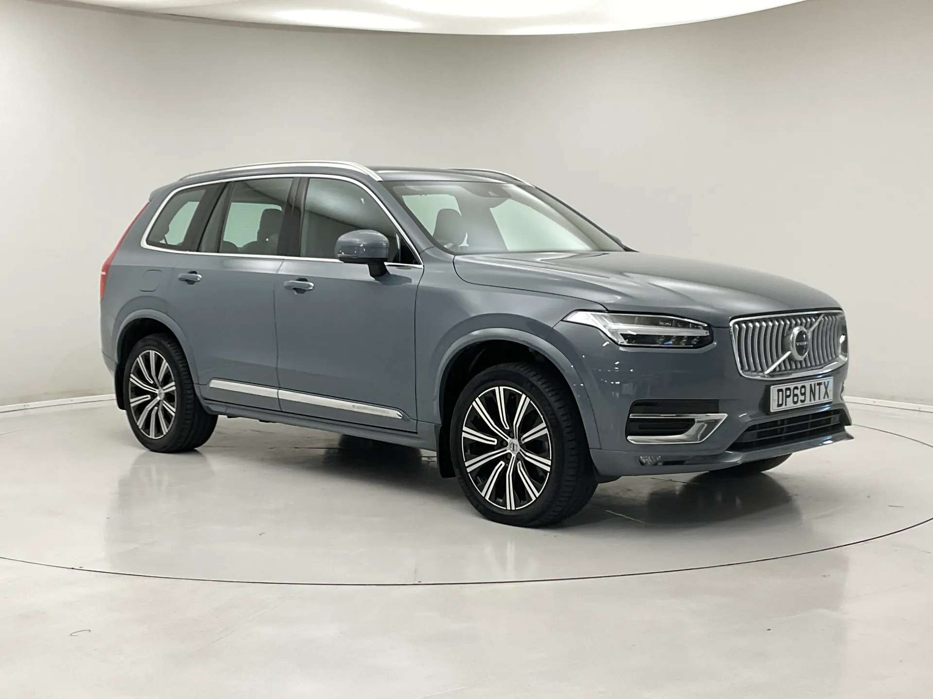 2020 VOLVO XC90 2020 VOLVO XC90