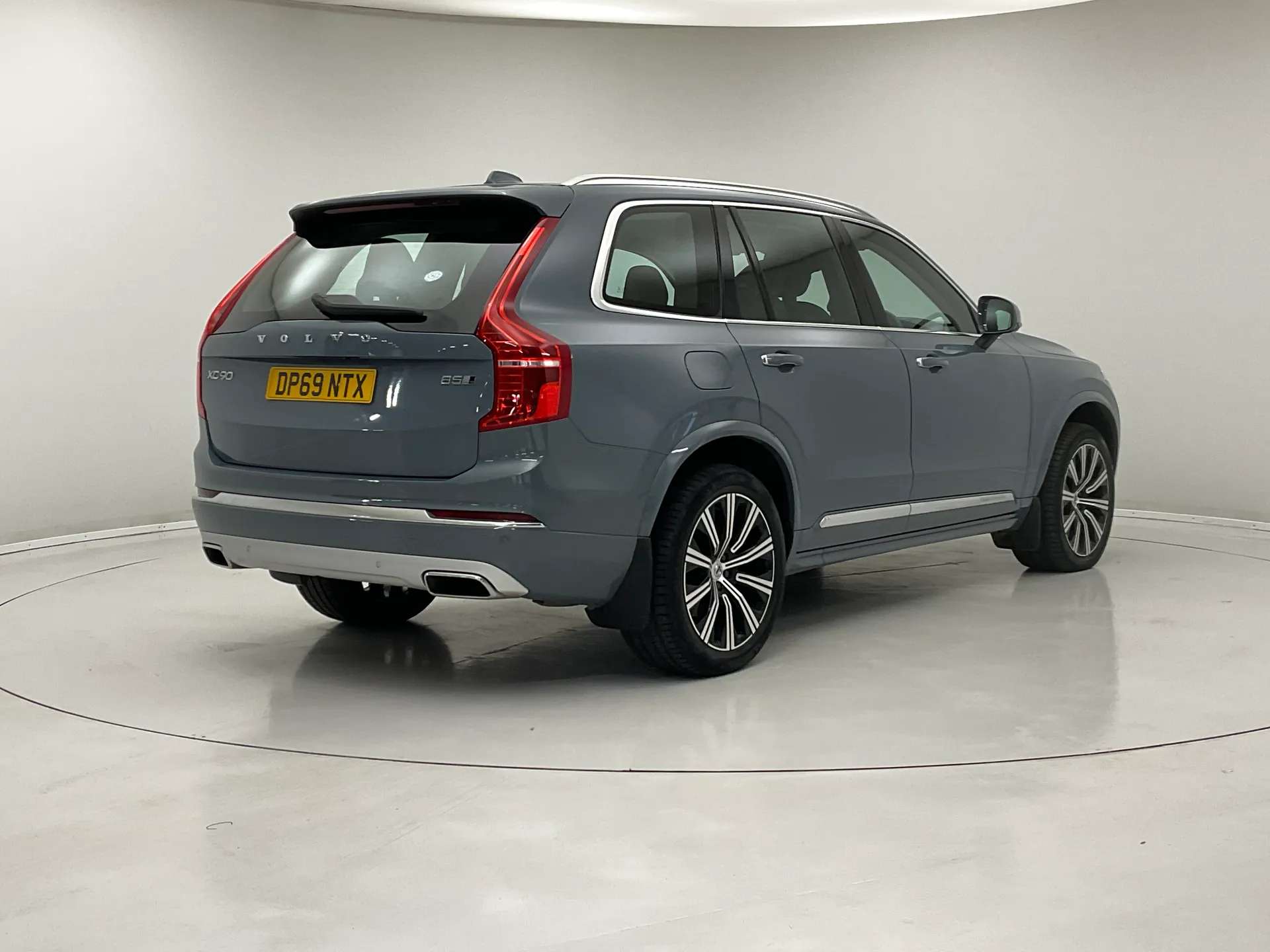 2020 VOLVO XC90 2020 VOLVO XC90