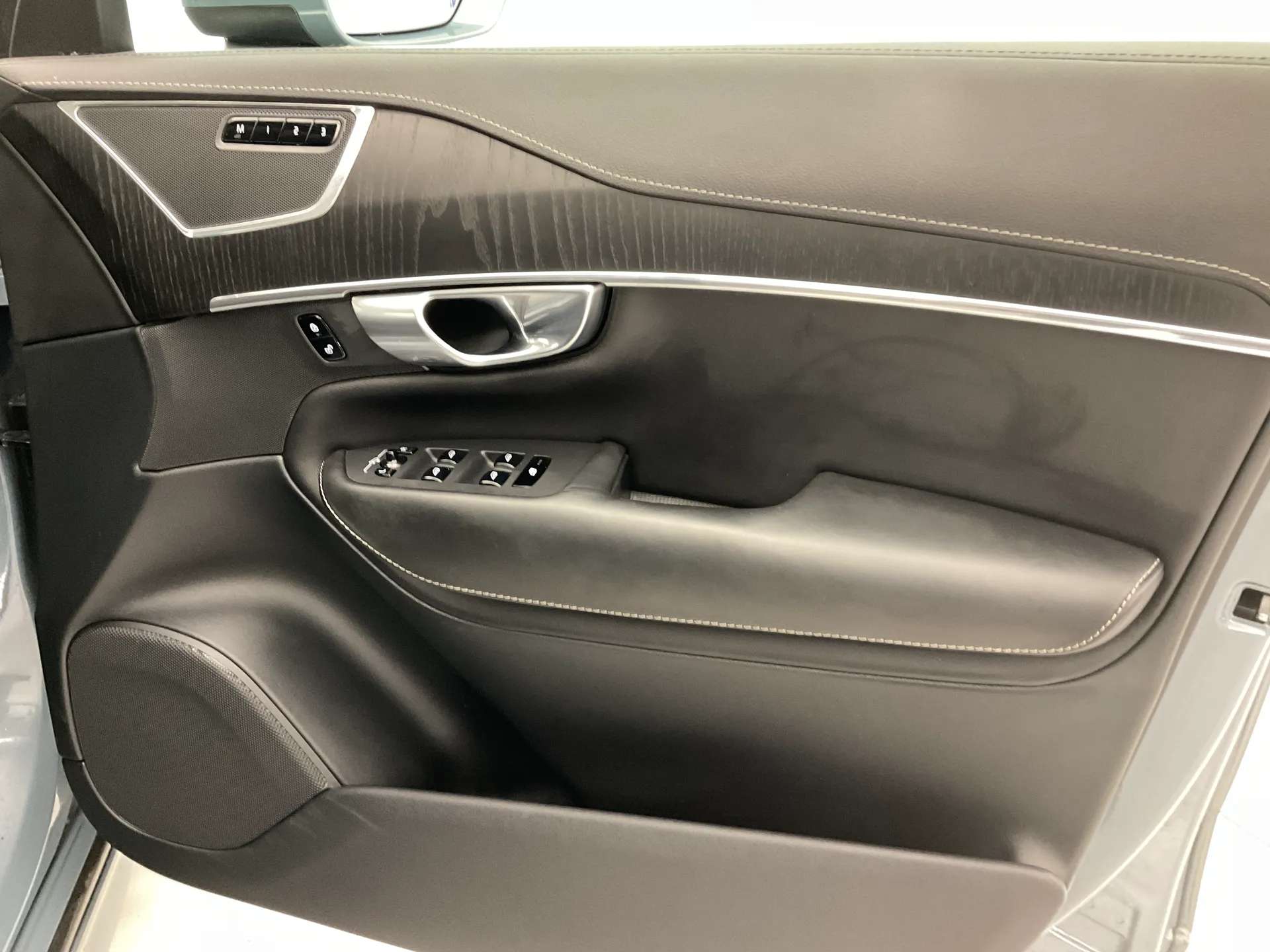 2020 VOLVO XC90 2020 VOLVO XC90