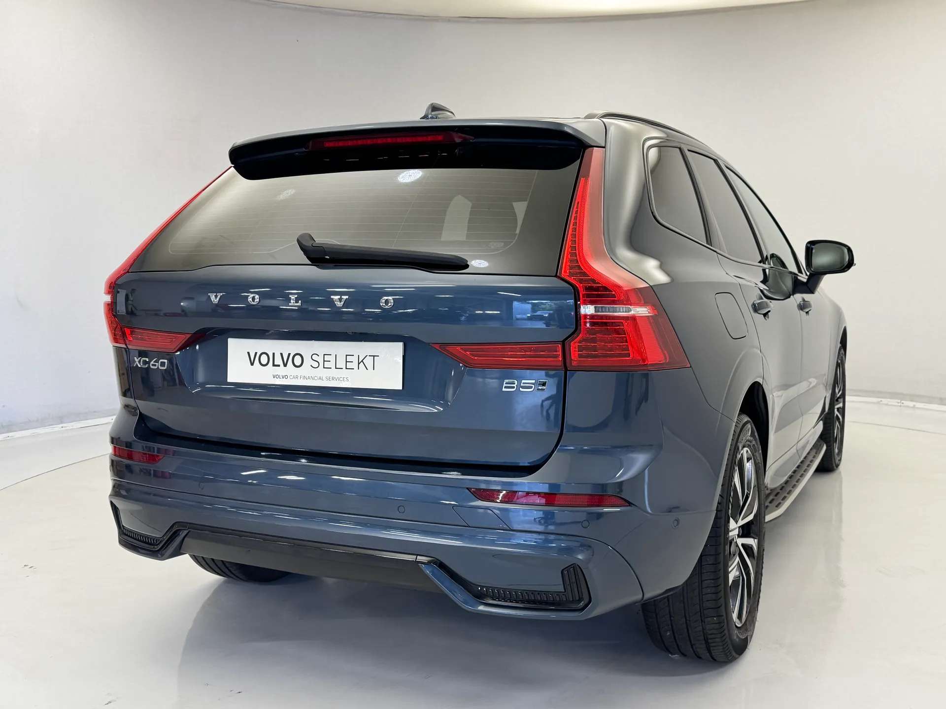2024 VOLVO XC60 2024 VOLVO XC60
