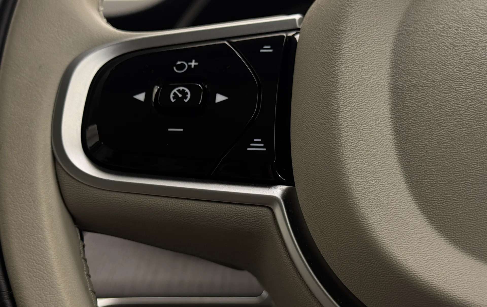 2026 VOLVO XC90 2026 VOLVO XC90