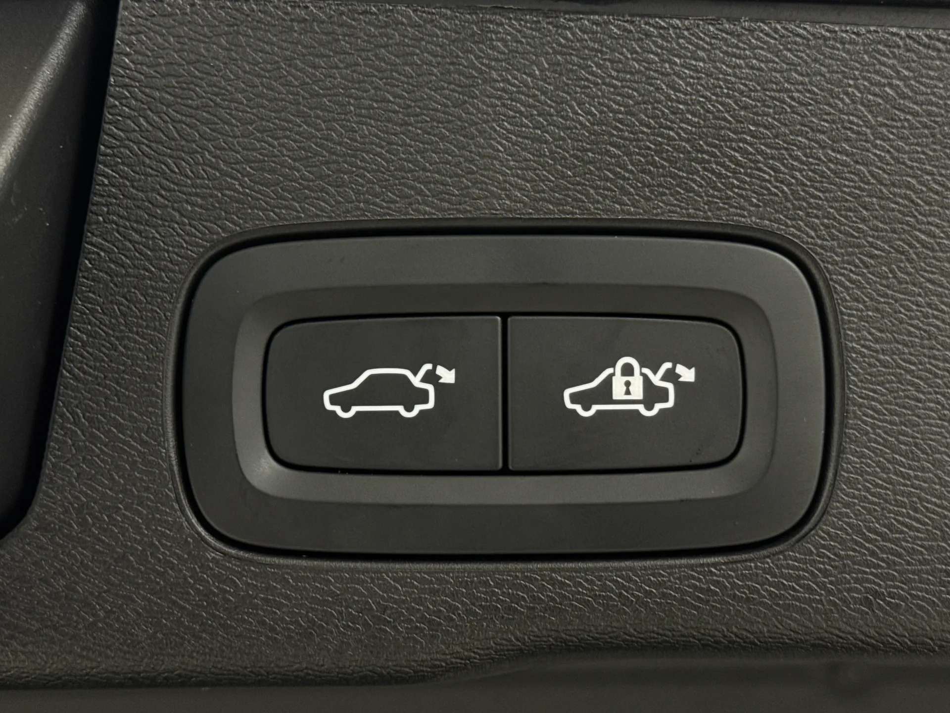 2025 VOLVO XC60 2025 VOLVO XC60