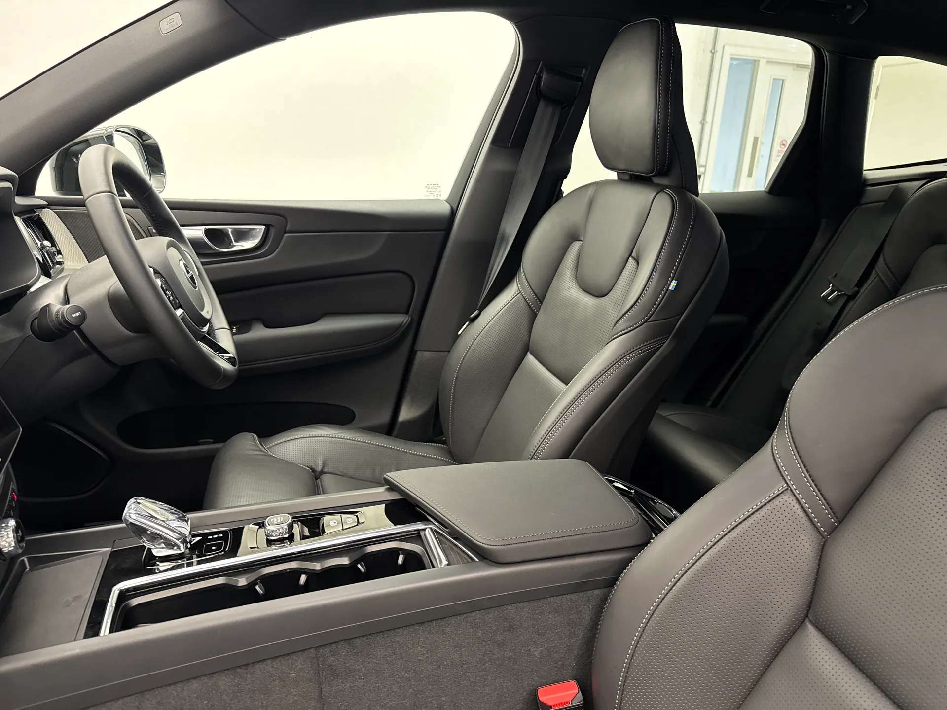 2025 VOLVO XC60 2025 VOLVO XC60