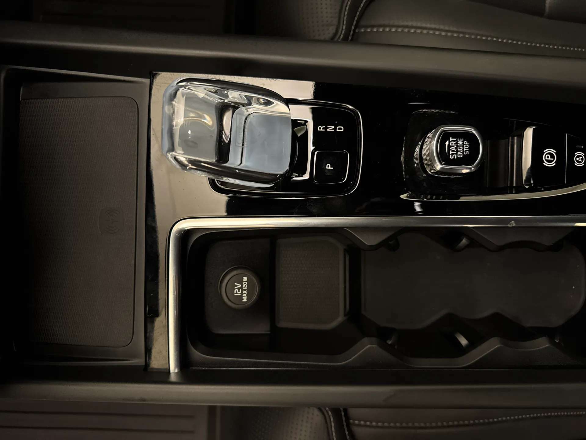 2025 VOLVO XC60 2025 VOLVO XC60