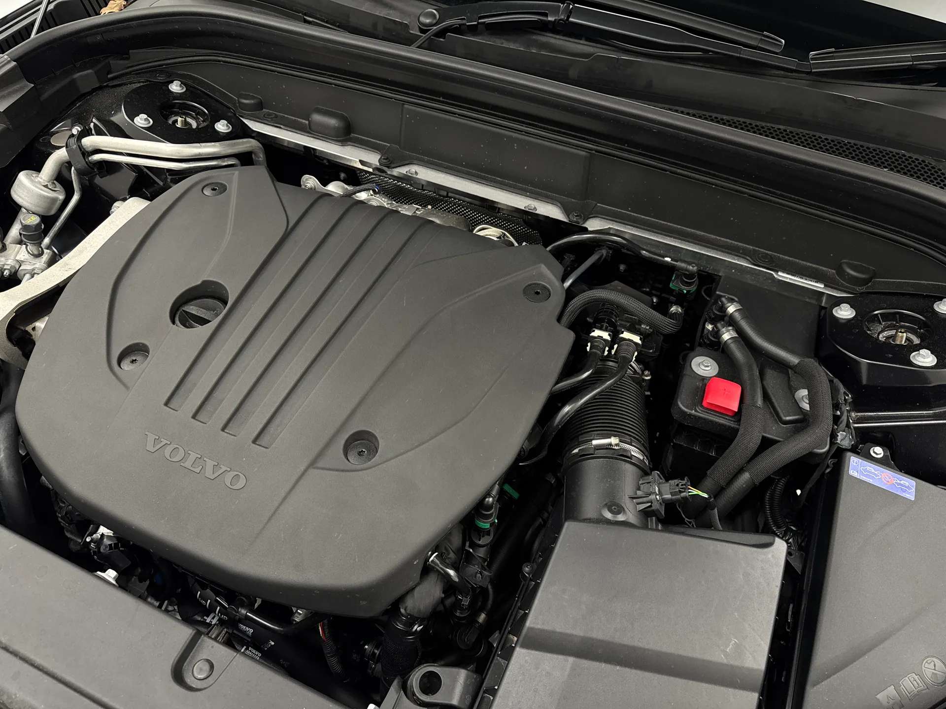 2025 VOLVO XC60 2025 VOLVO XC60