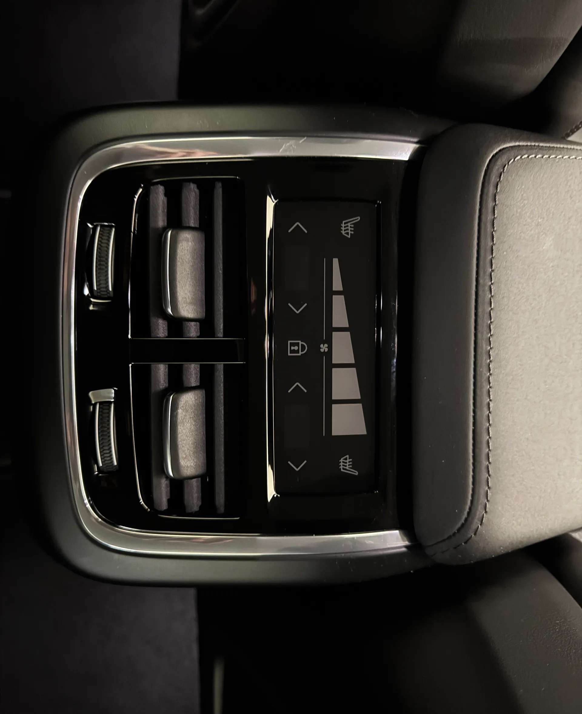 2026 VOLVO XC60 2026 VOLVO XC60