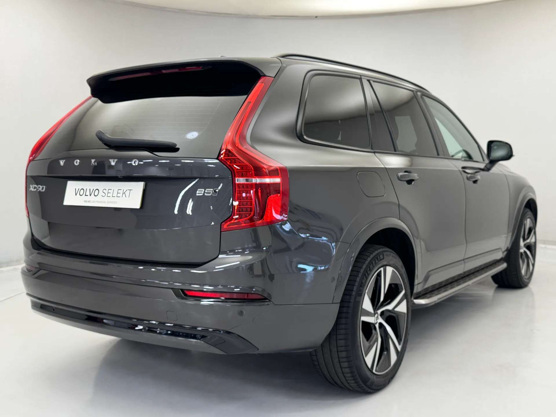 2023 VOLVO XC90 2023 VOLVO XC90