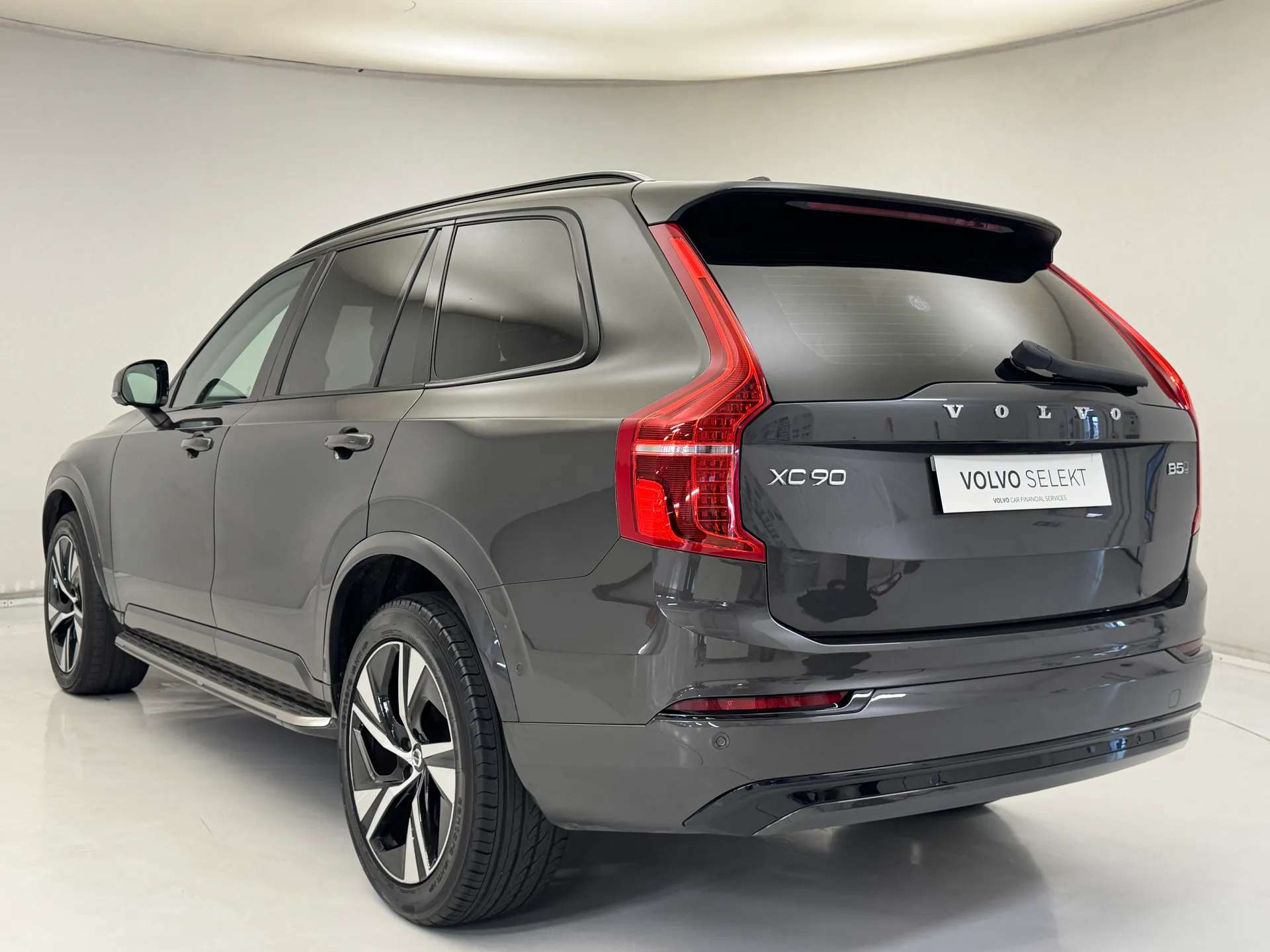 2023 VOLVO XC90 2023 VOLVO XC90