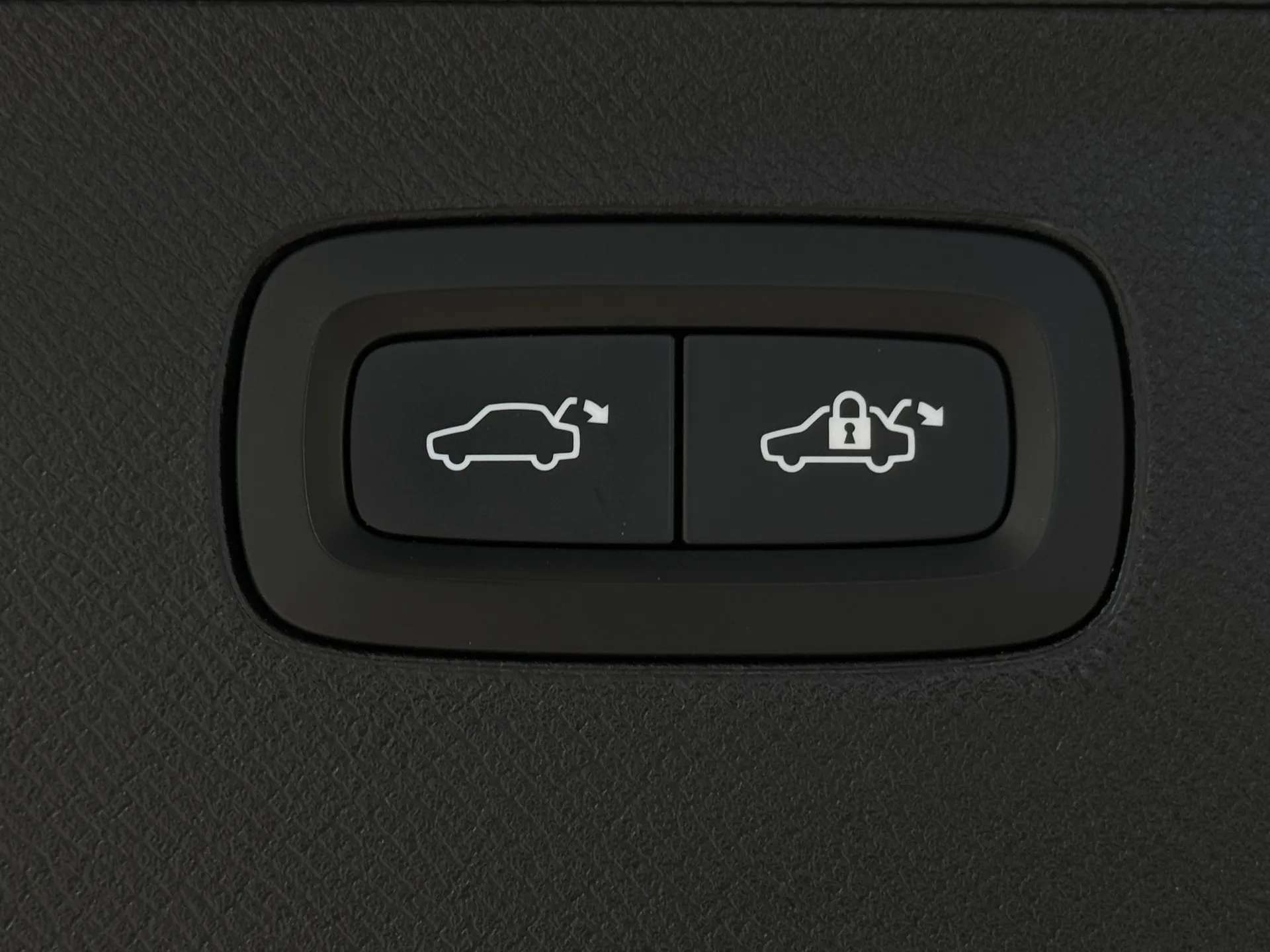 2023 VOLVO XC90 2023 VOLVO XC90
