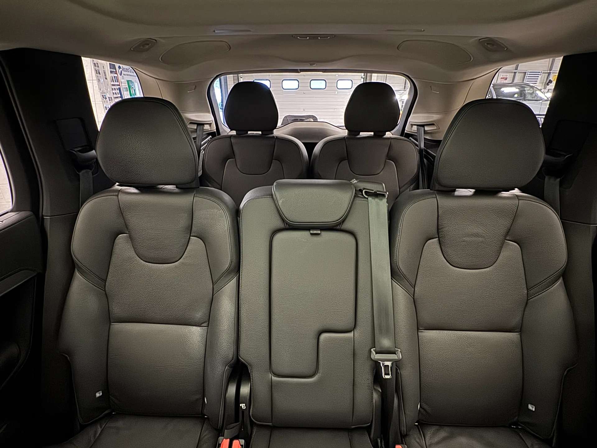 2023 VOLVO XC90 2023 VOLVO XC90