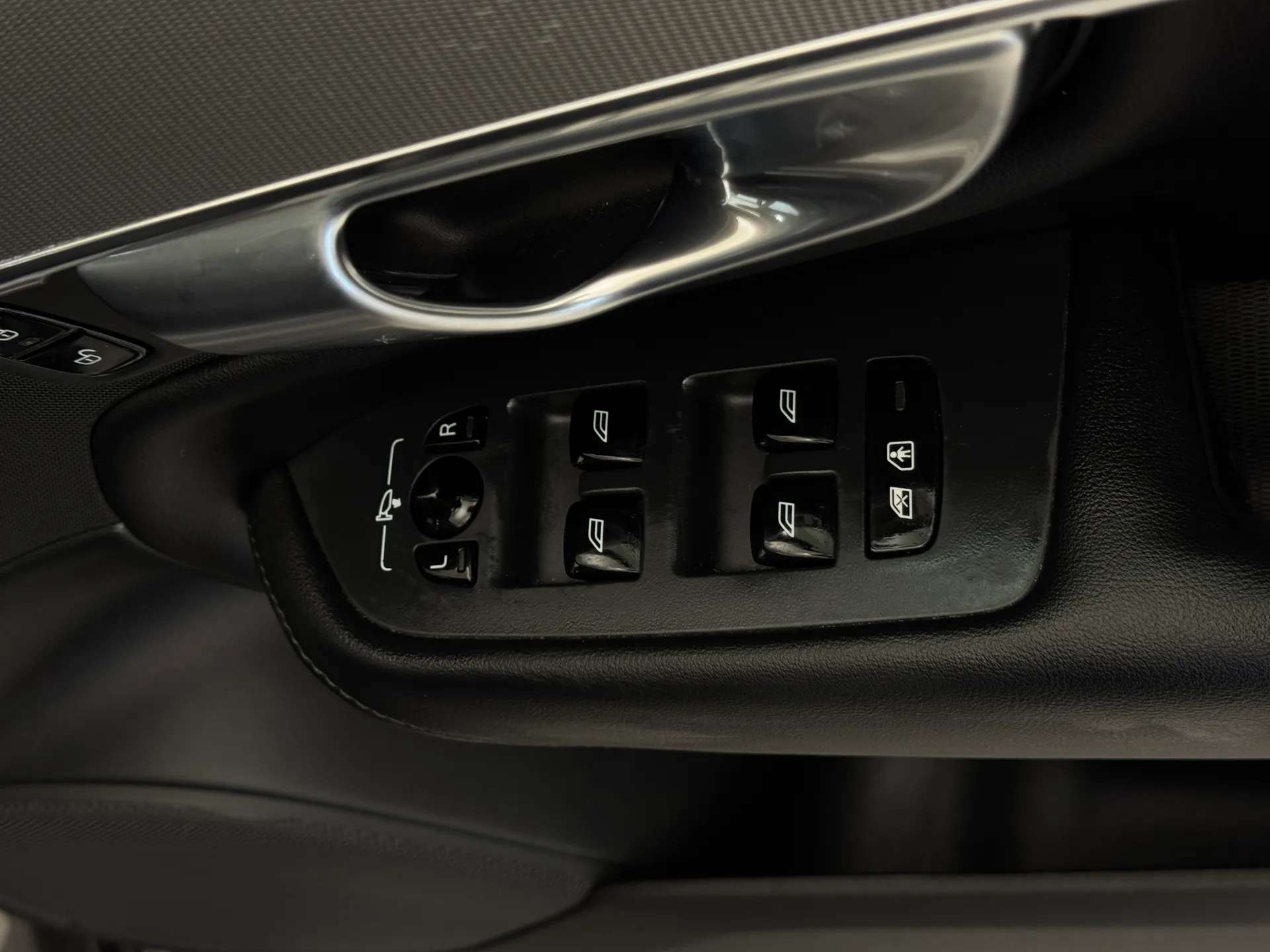 2023 VOLVO XC90 2023 VOLVO XC90