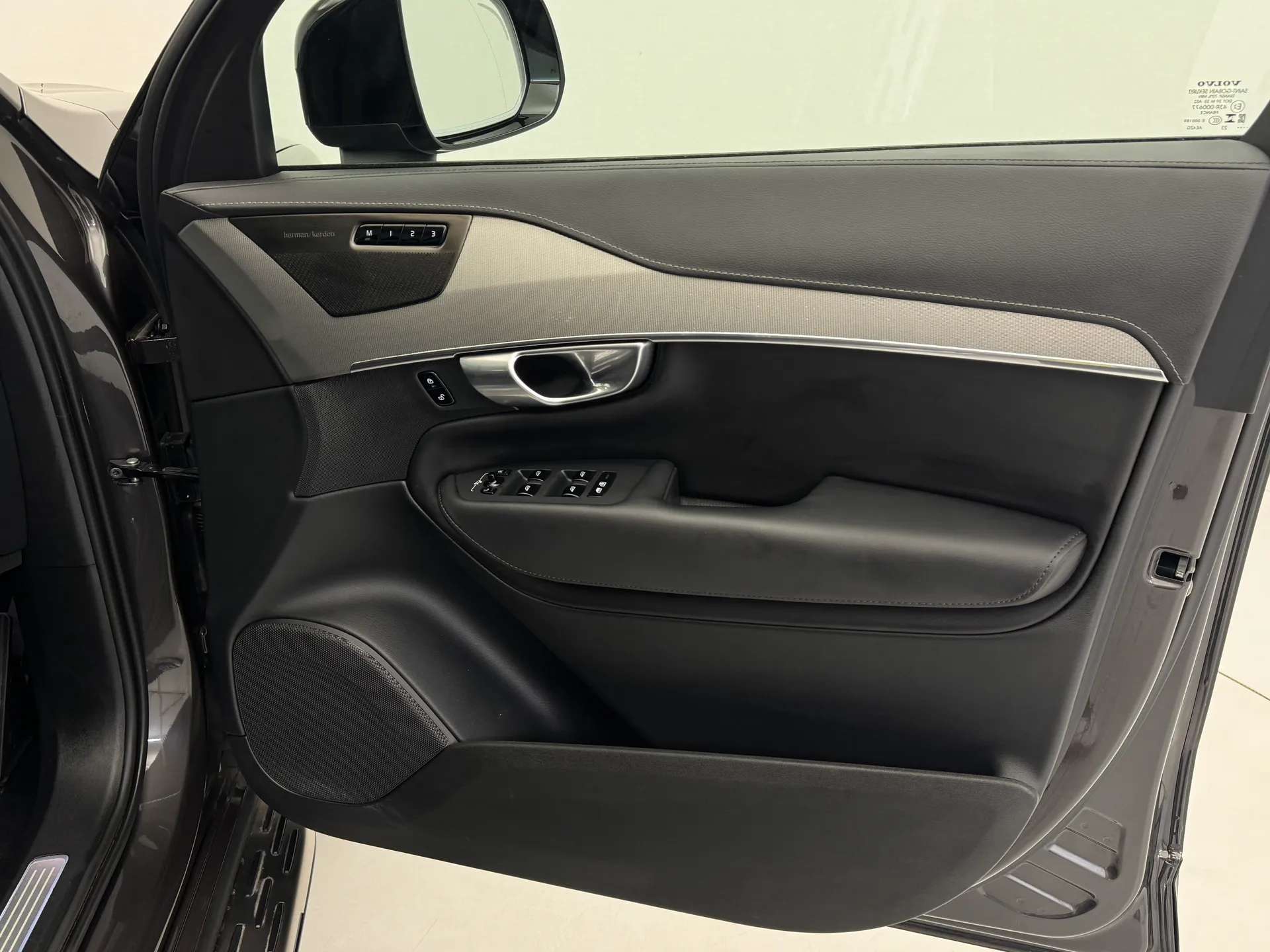 2023 VOLVO XC90 2023 VOLVO XC90
