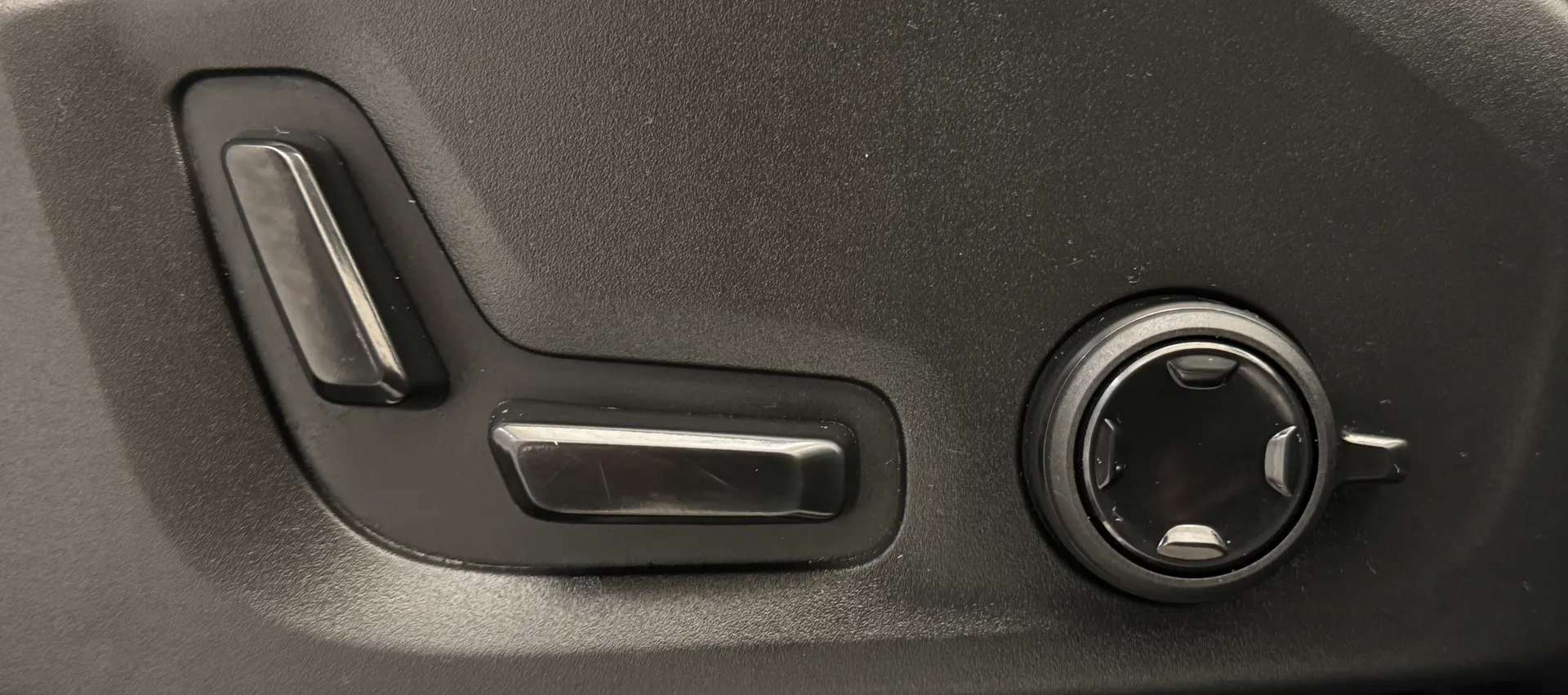 2023 VOLVO XC90 2023 VOLVO XC90