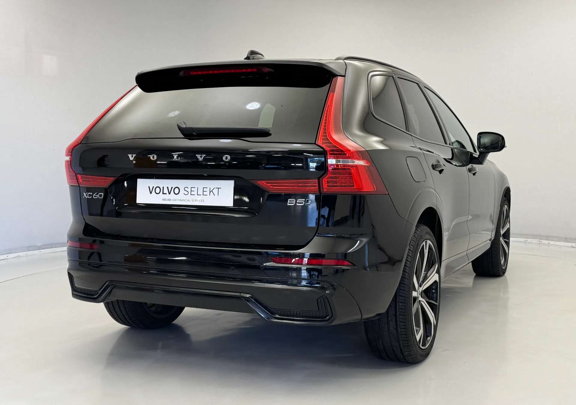 2021 VOLVO XC60 2021 VOLVO XC60