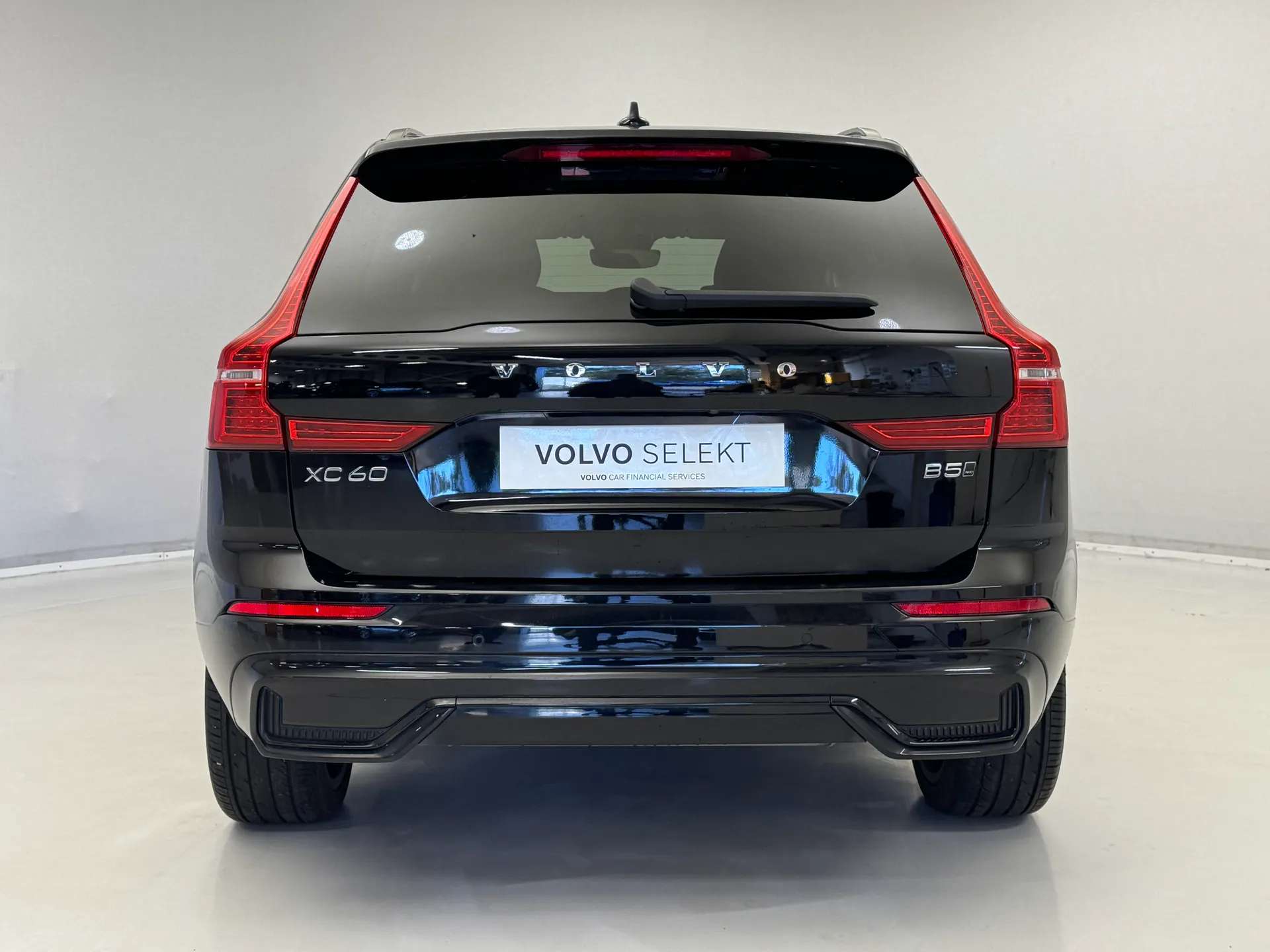 2021 VOLVO XC60 2021 VOLVO XC60
