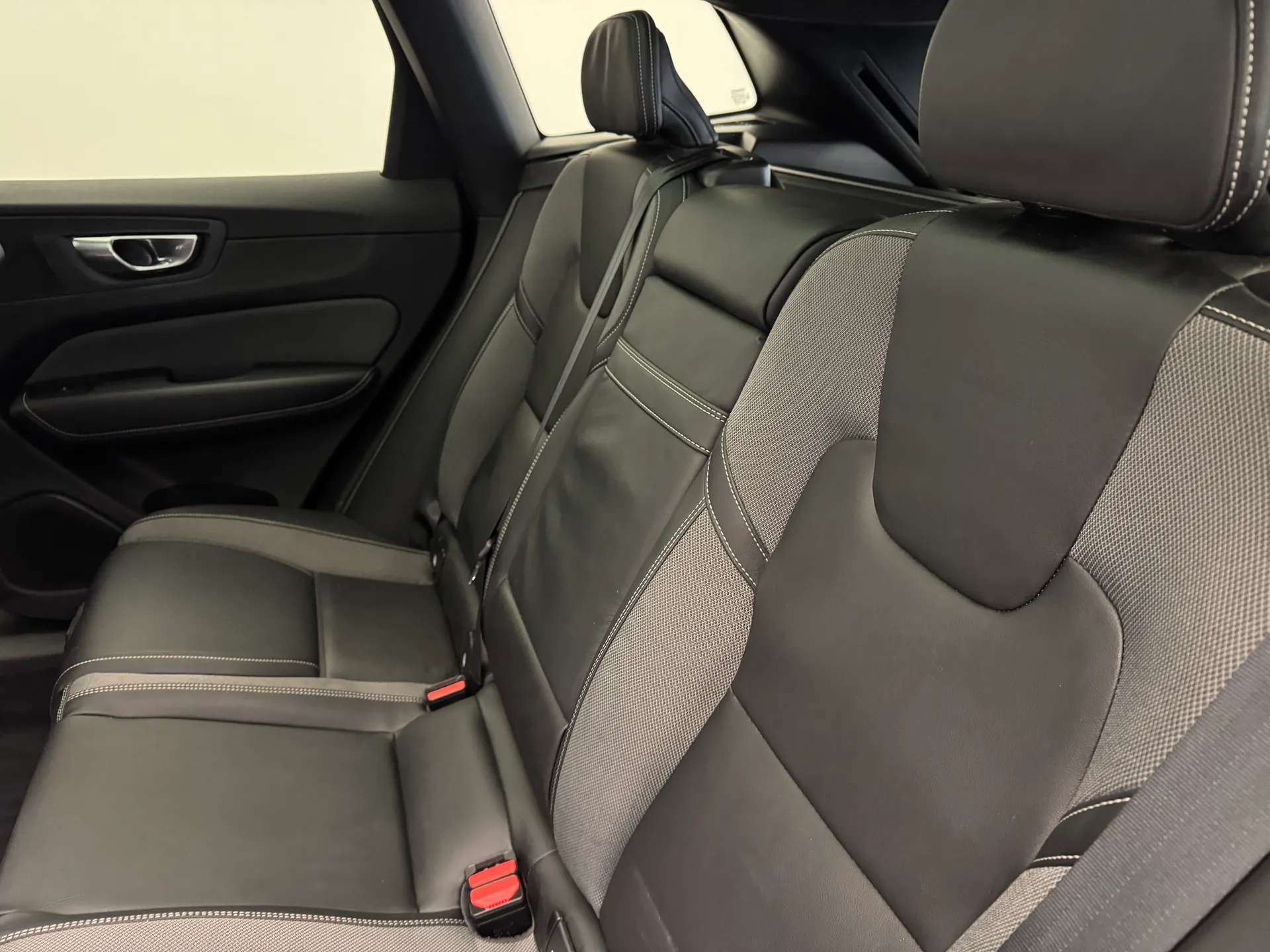 2021 VOLVO XC60 2021 VOLVO XC60