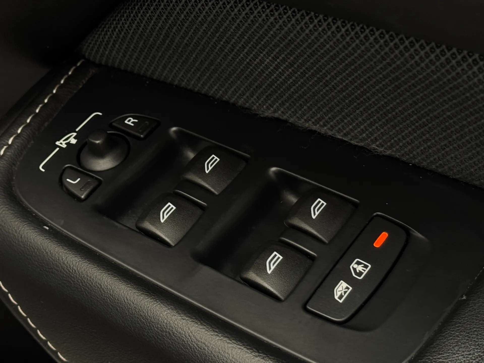 2021 VOLVO XC60 2021 VOLVO XC60