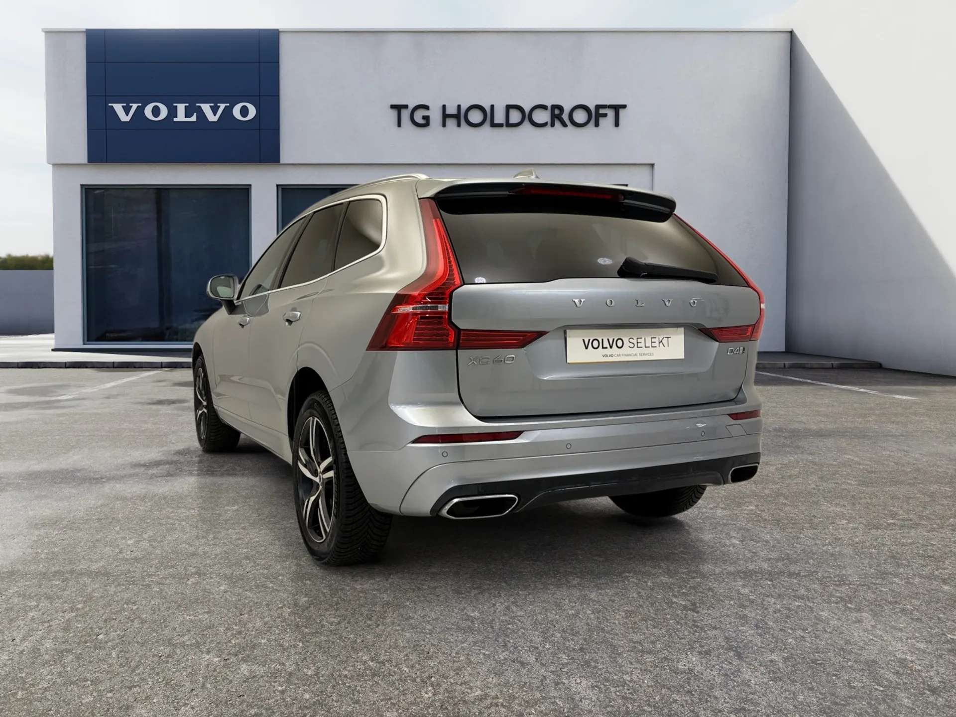 A 2018 VOLVO XC60 2.0 D4 R DESIGN 5dr AWD Geartronic A 2018 VOLVO XC60 2.0 D4 R DESIGN 5dr AWD Geartronic
