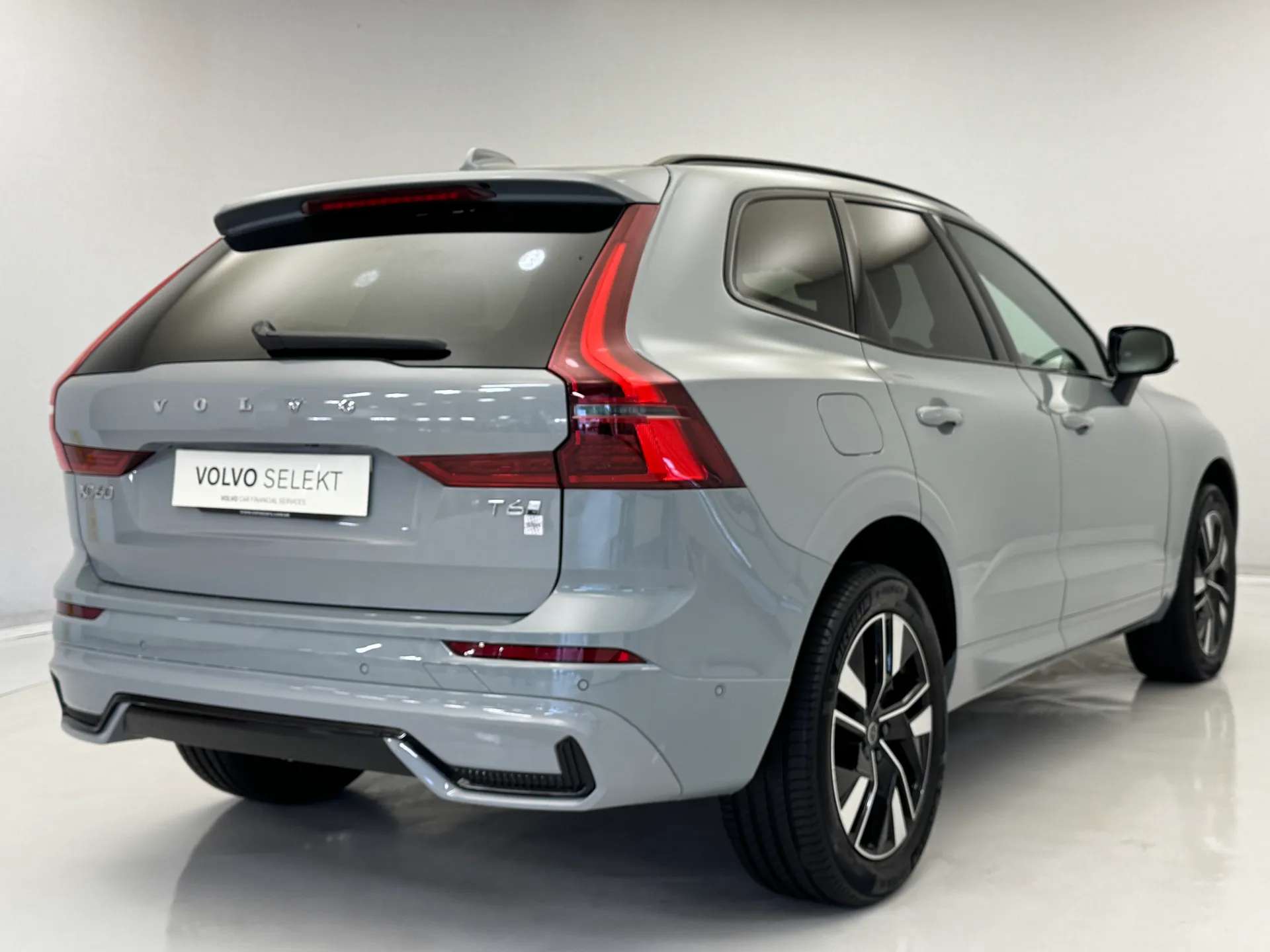 2025 VOLVO XC60 2025 VOLVO XC60