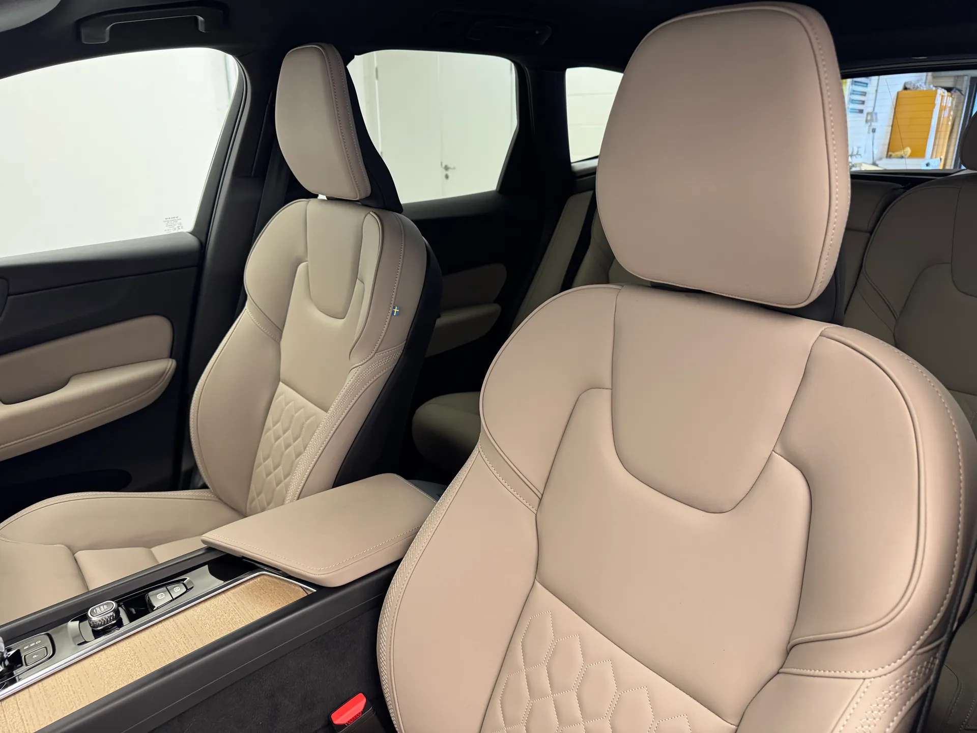 2025 VOLVO XC60 2025 VOLVO XC60