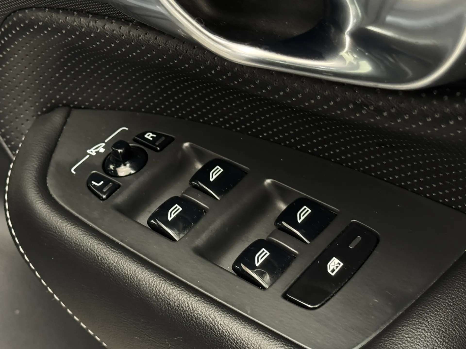 2021 VOLVO XC90 2021 VOLVO XC90