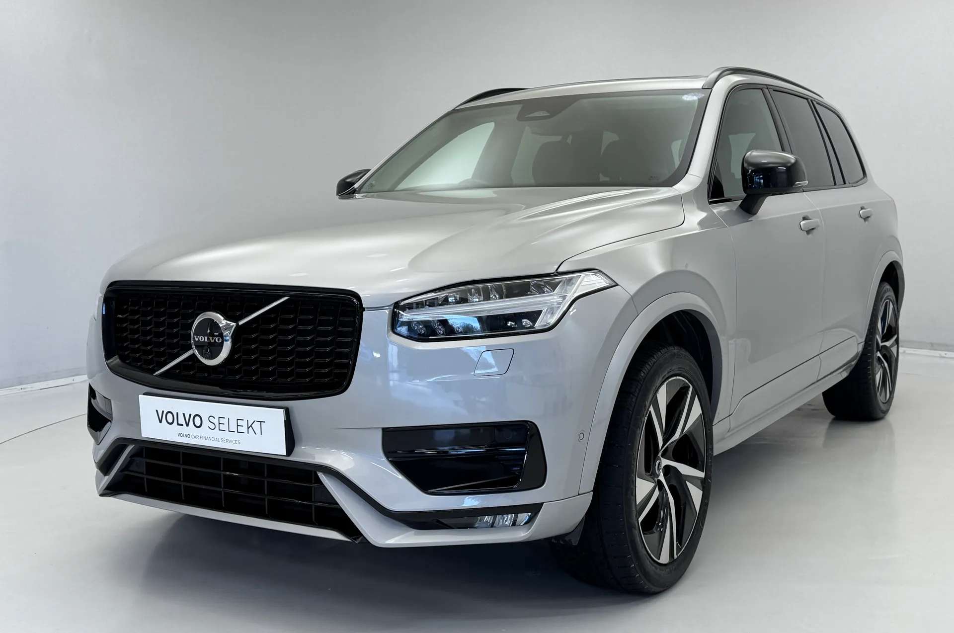 2022 VOLVO XC90 2022 VOLVO XC90