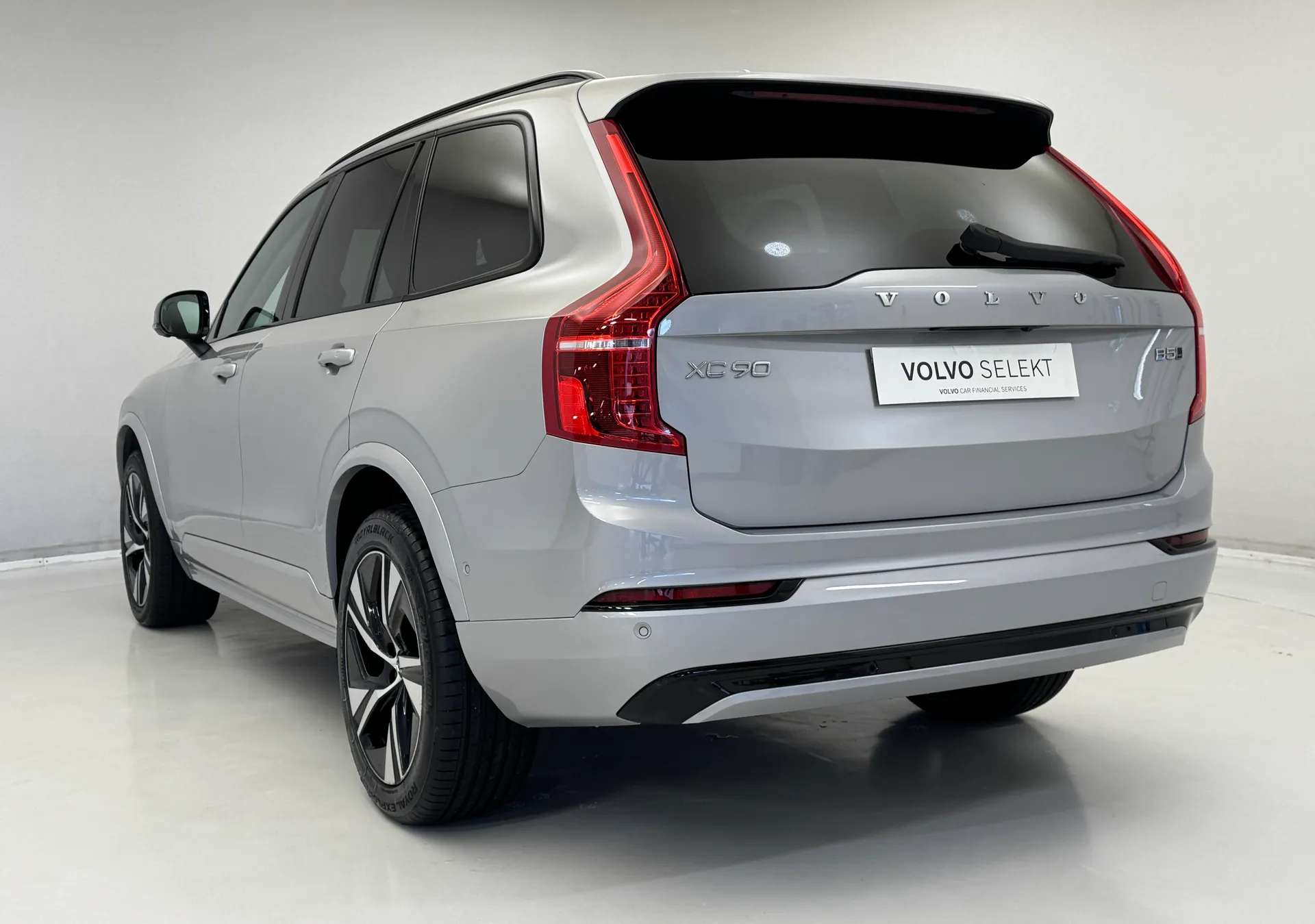 2022 VOLVO XC90 2022 VOLVO XC90
